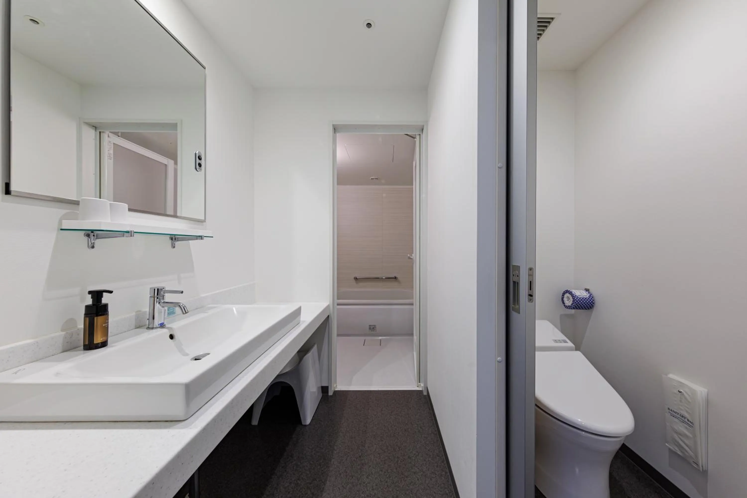 Toilet in JR Kyushu Hotel Miyazaki