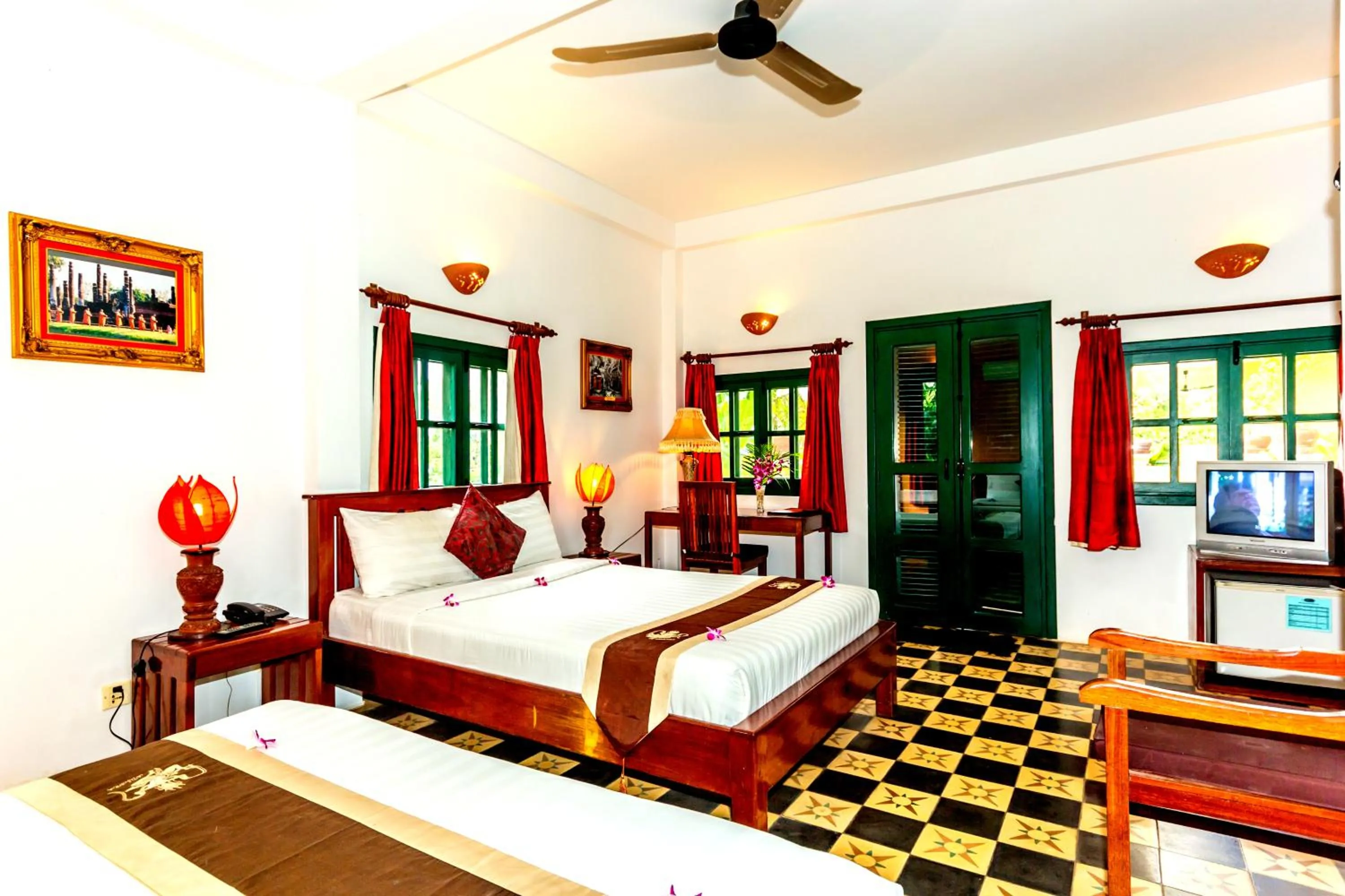 Bed in Residence Wat Damnak