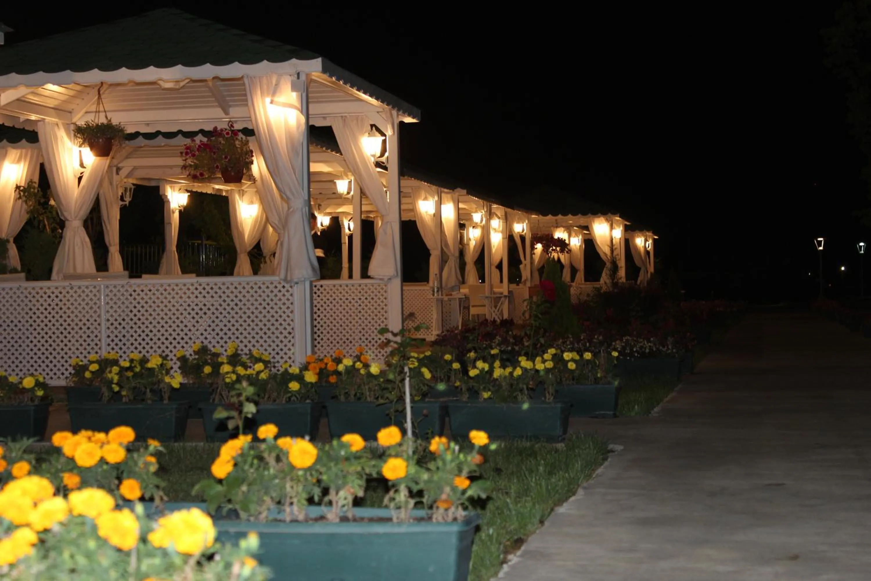 Garden in Jura Hotels Afyon Thermal