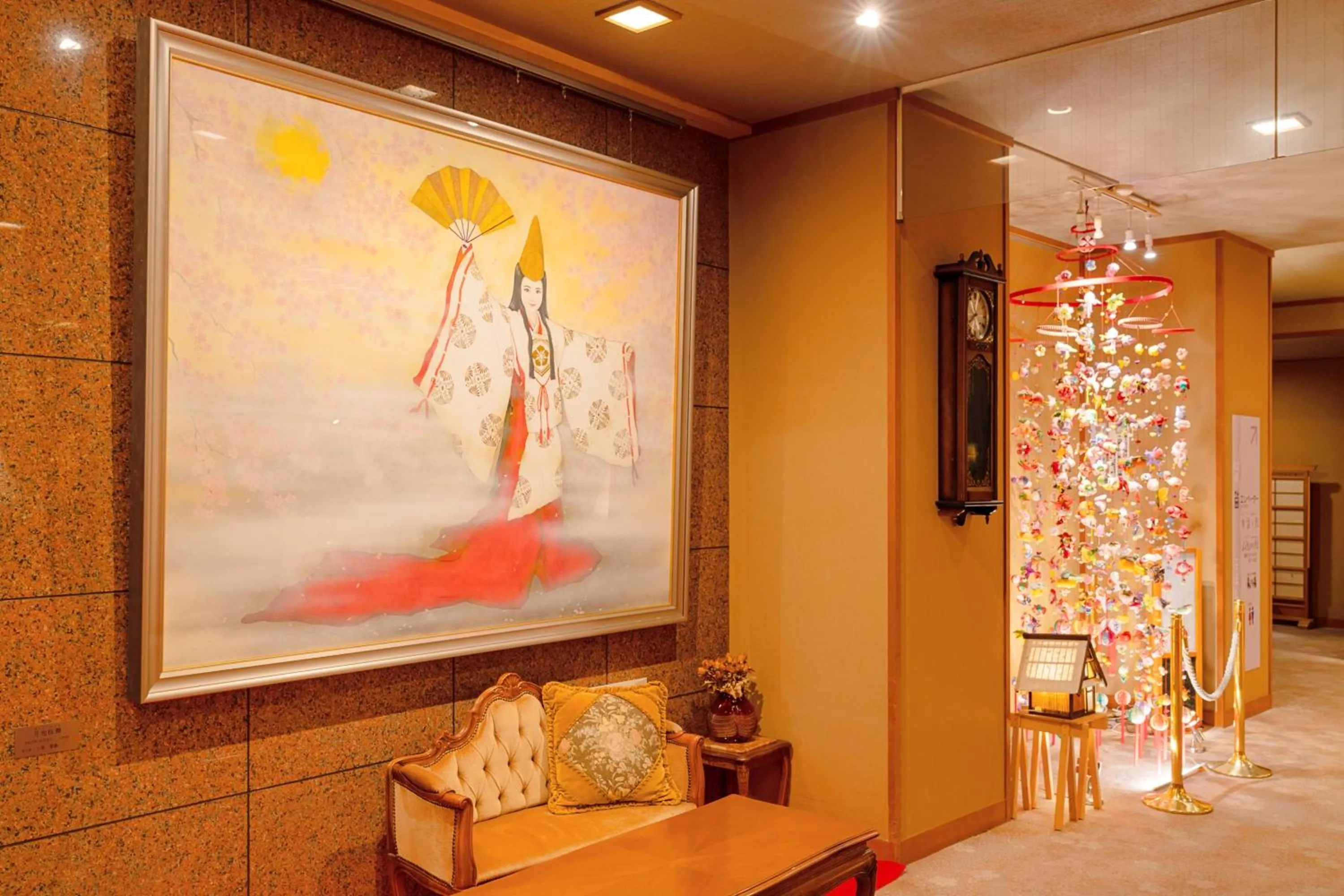 Communal lounge/ TV room in Hotel Hoho "A hotel overlooking the Echigo Plain and the Yahiko mountain range" formerly Hotel Oohashi Yakata-no-Yu