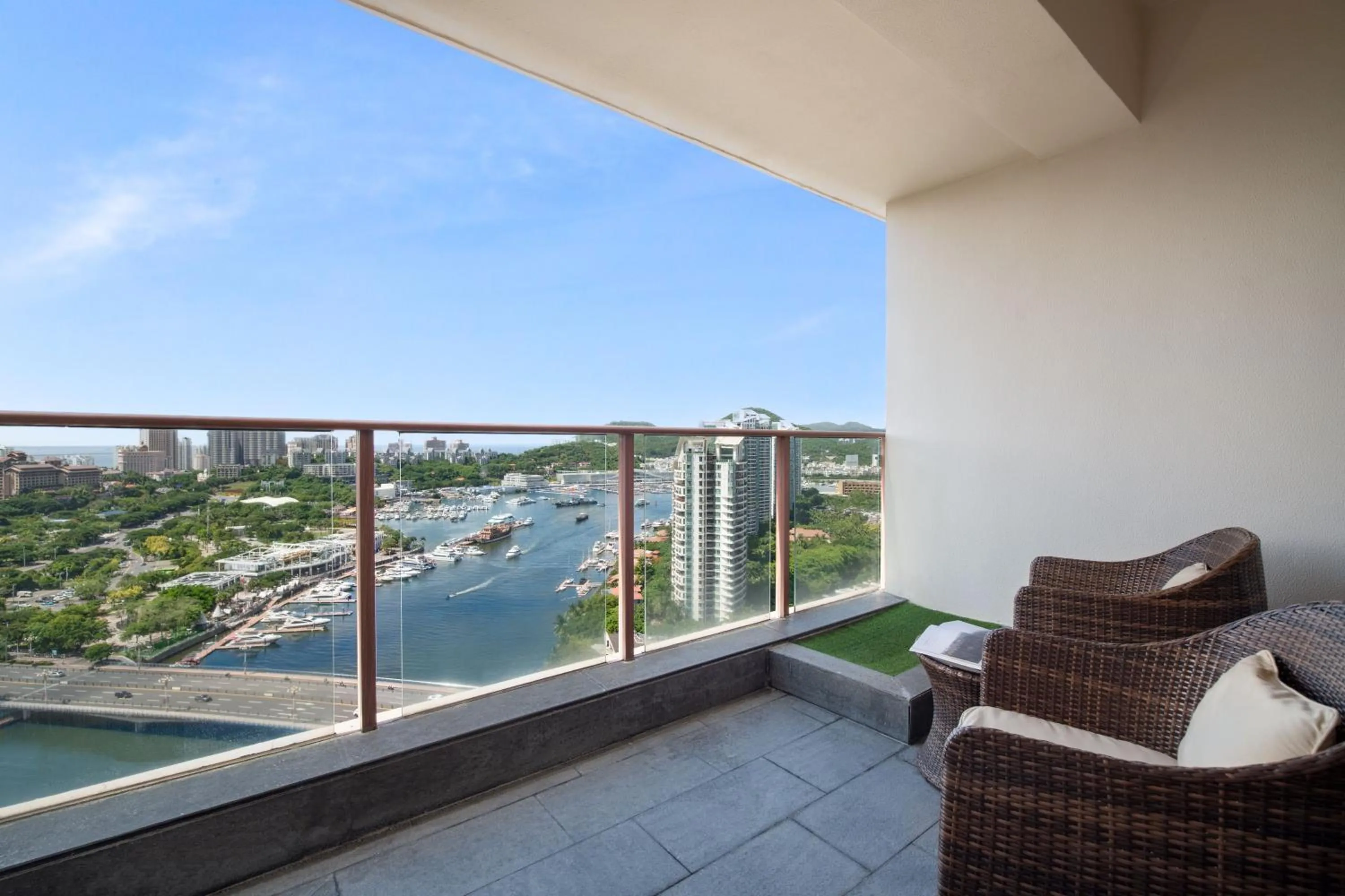 Balcony/Terrace in Crowne Plaza Sanya City Center by IHG