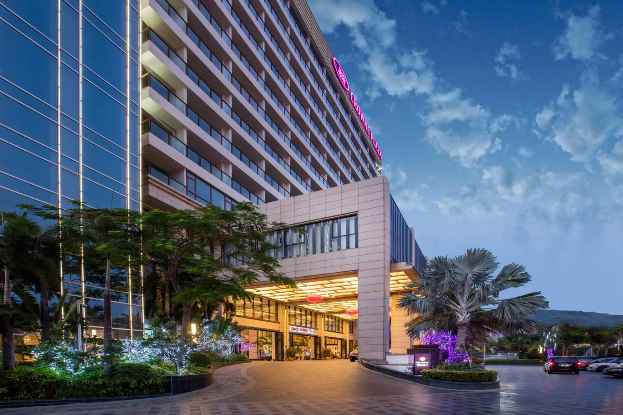 Lobby or reception in Crowne Plaza Sanya City Center by IHG