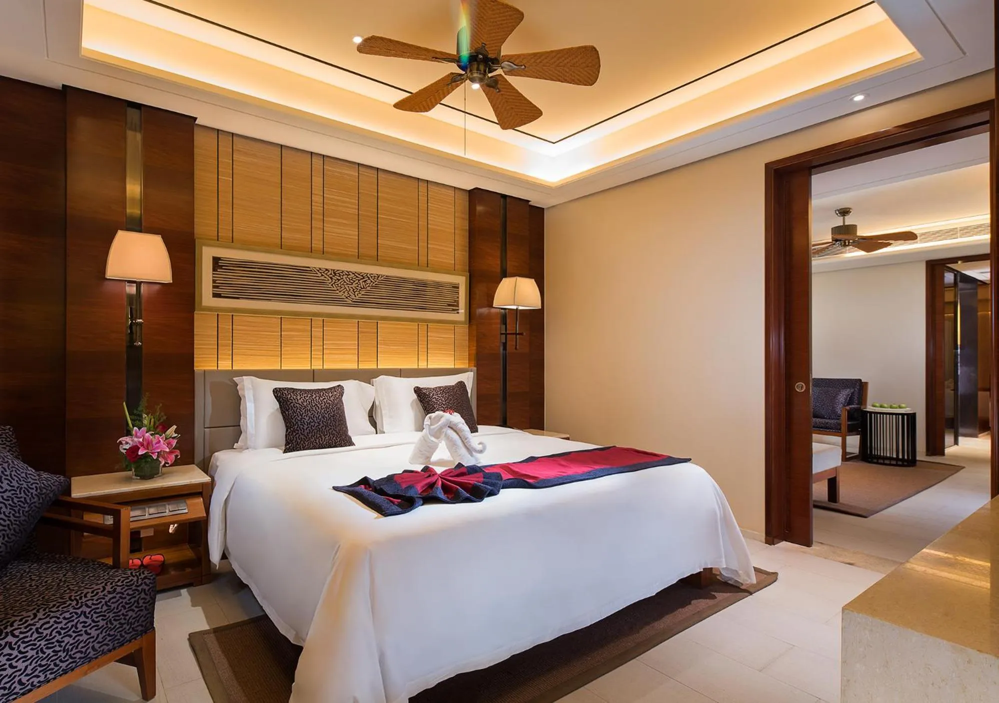 Bed in Crowne Plaza Sanya City Center by IHG