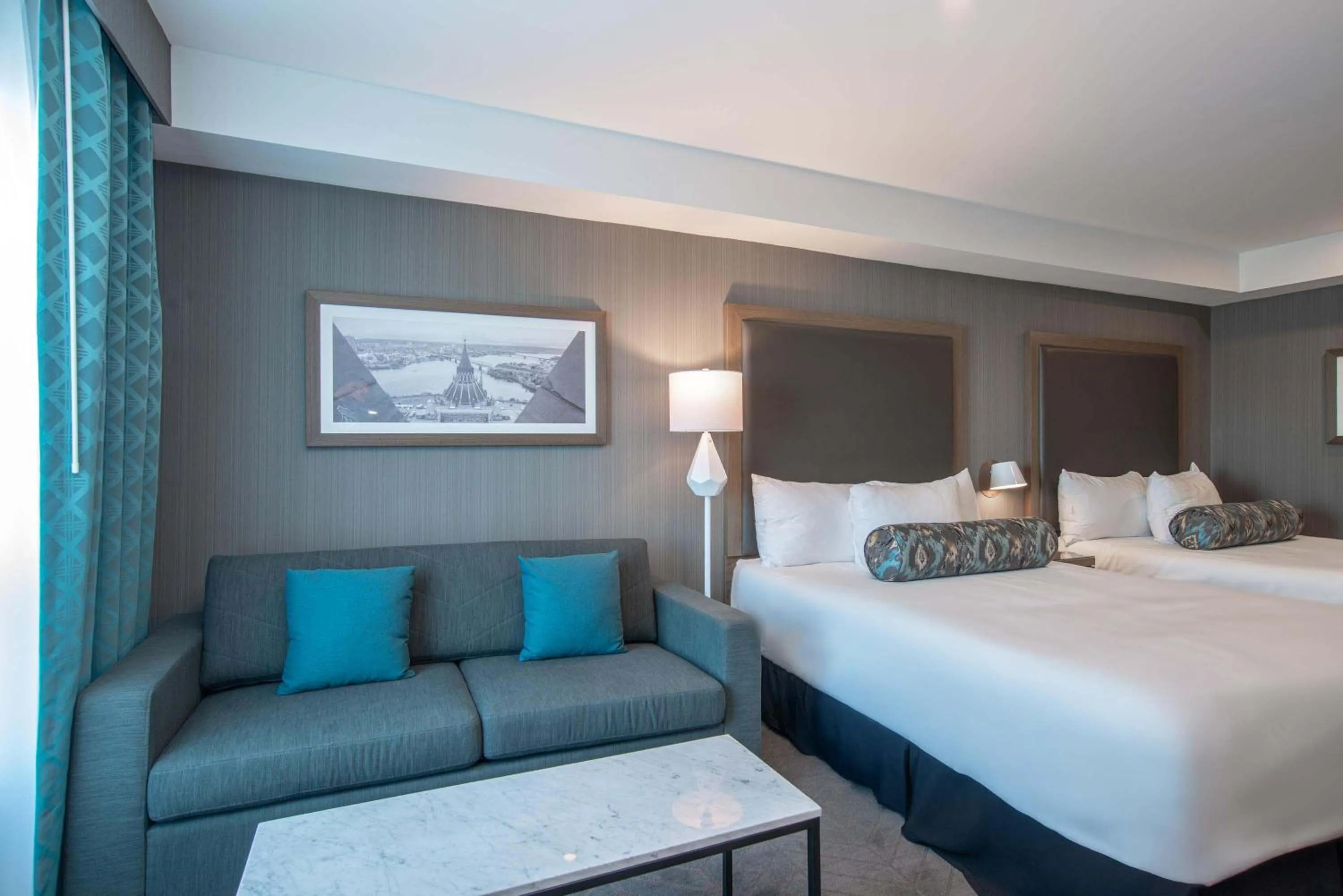 Photo of the whole room, Bed in Sandman Signature Ottawa Airport Hotel