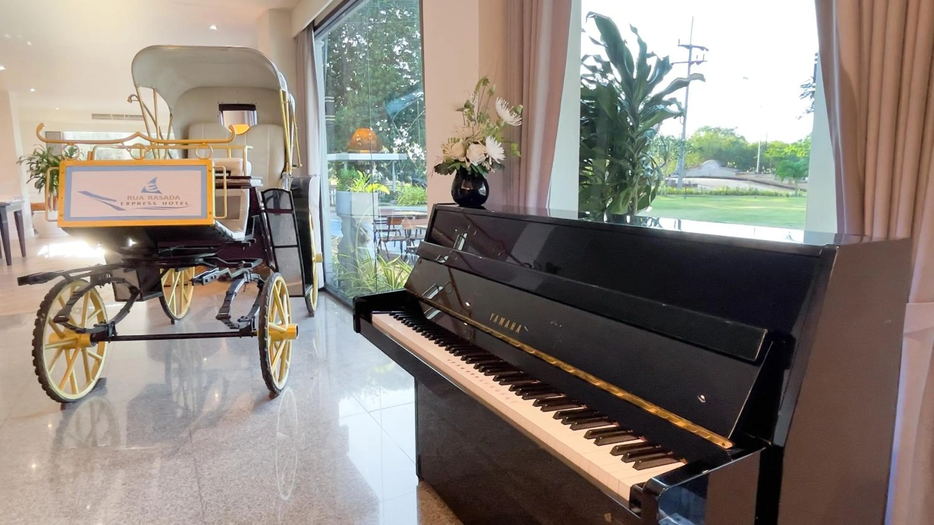 Lobby or reception in Rua Rasada Express