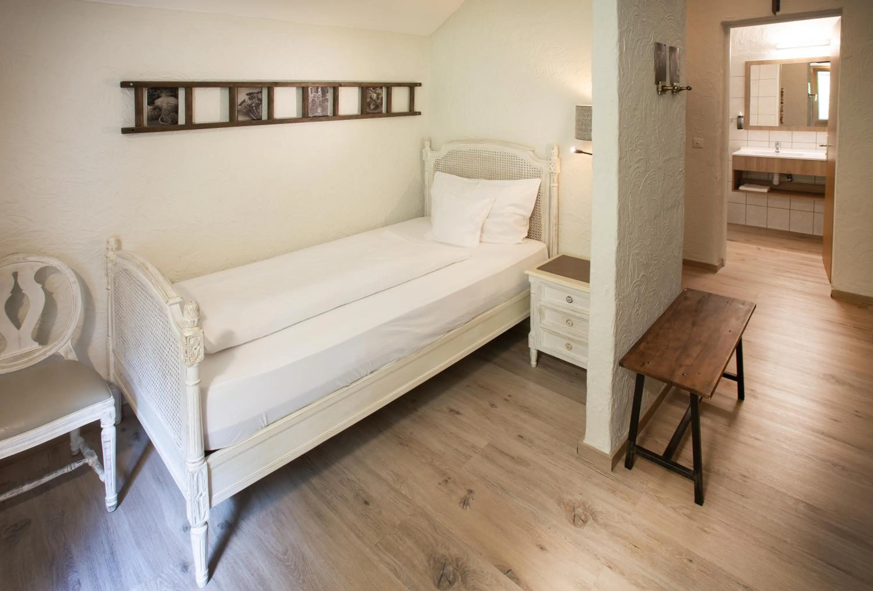 Bedroom, Bed in Hotel Hüttenmühle Hillscheid