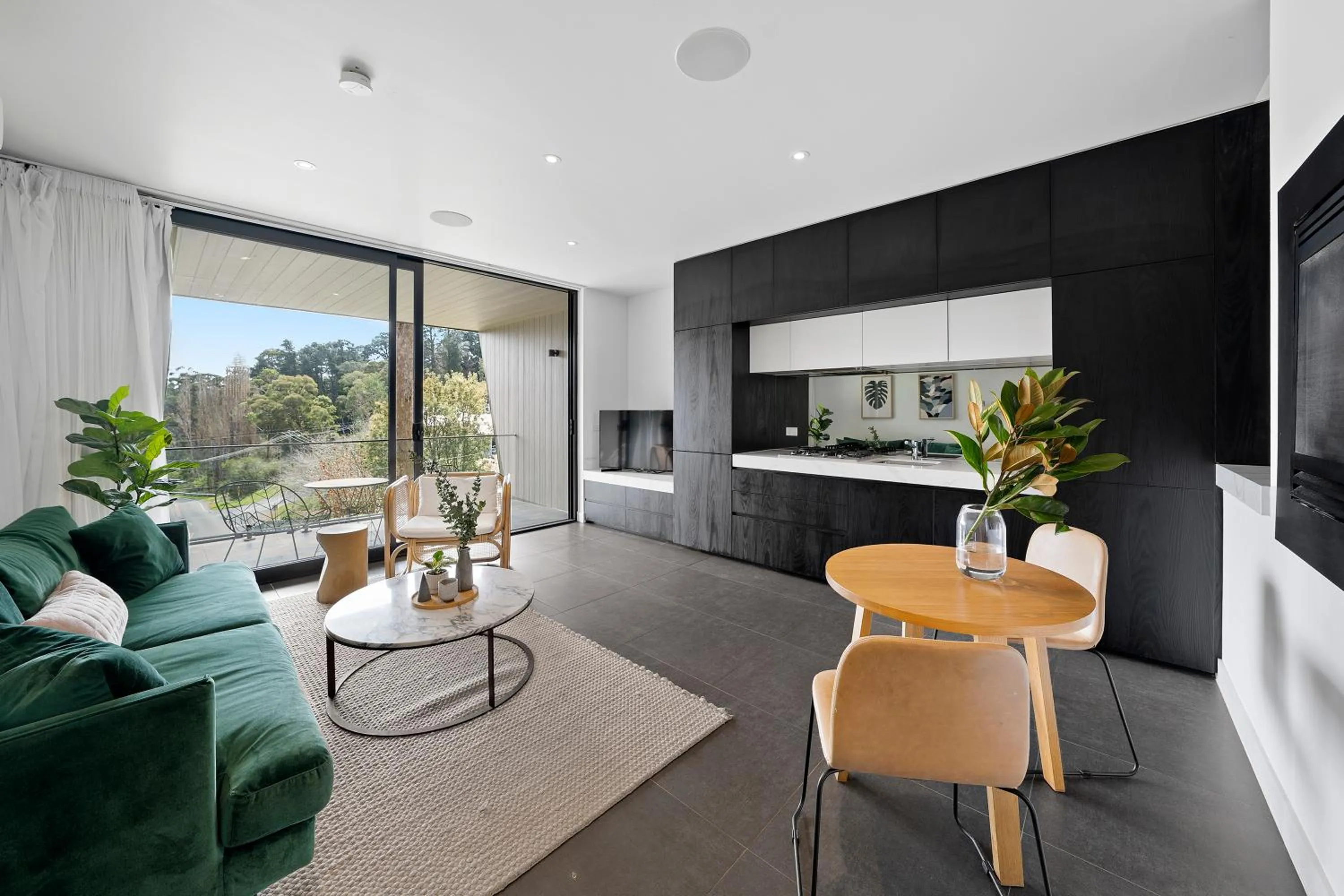 Kitchen or kitchenette in Hepburn Bathhouse & Spa Villas