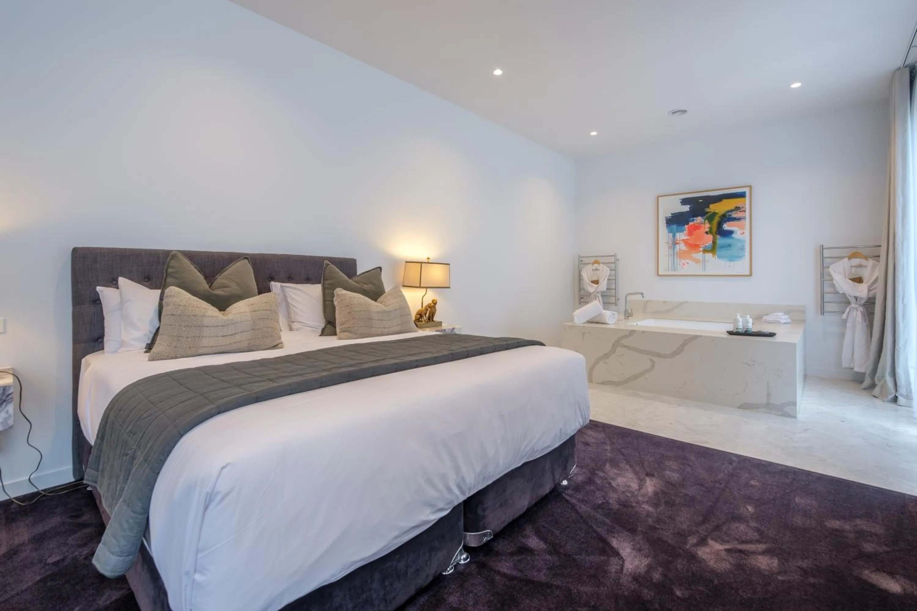 Bed in Hepburn Bathhouse & Spa Villas