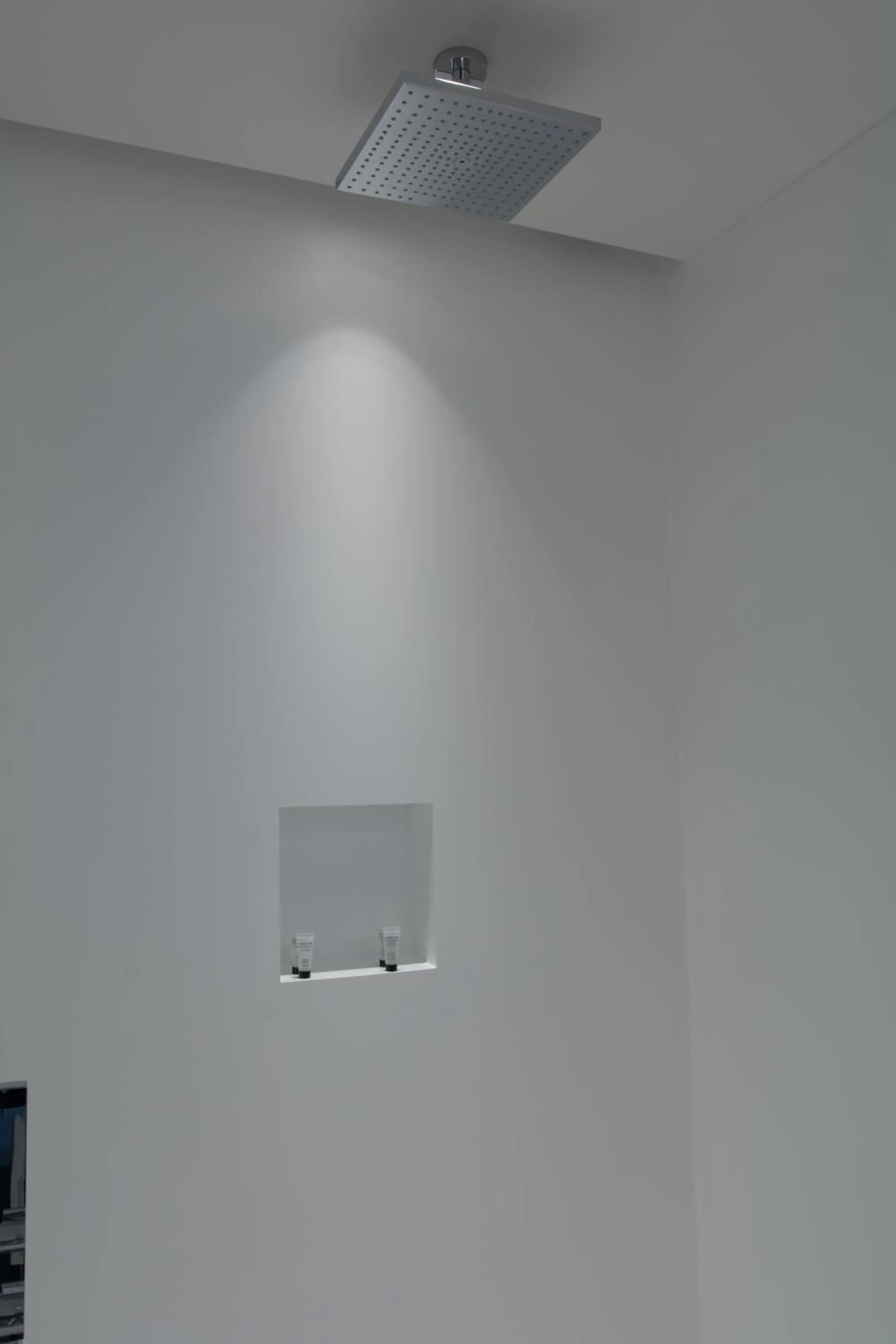 Shower in Hotel Shamrock