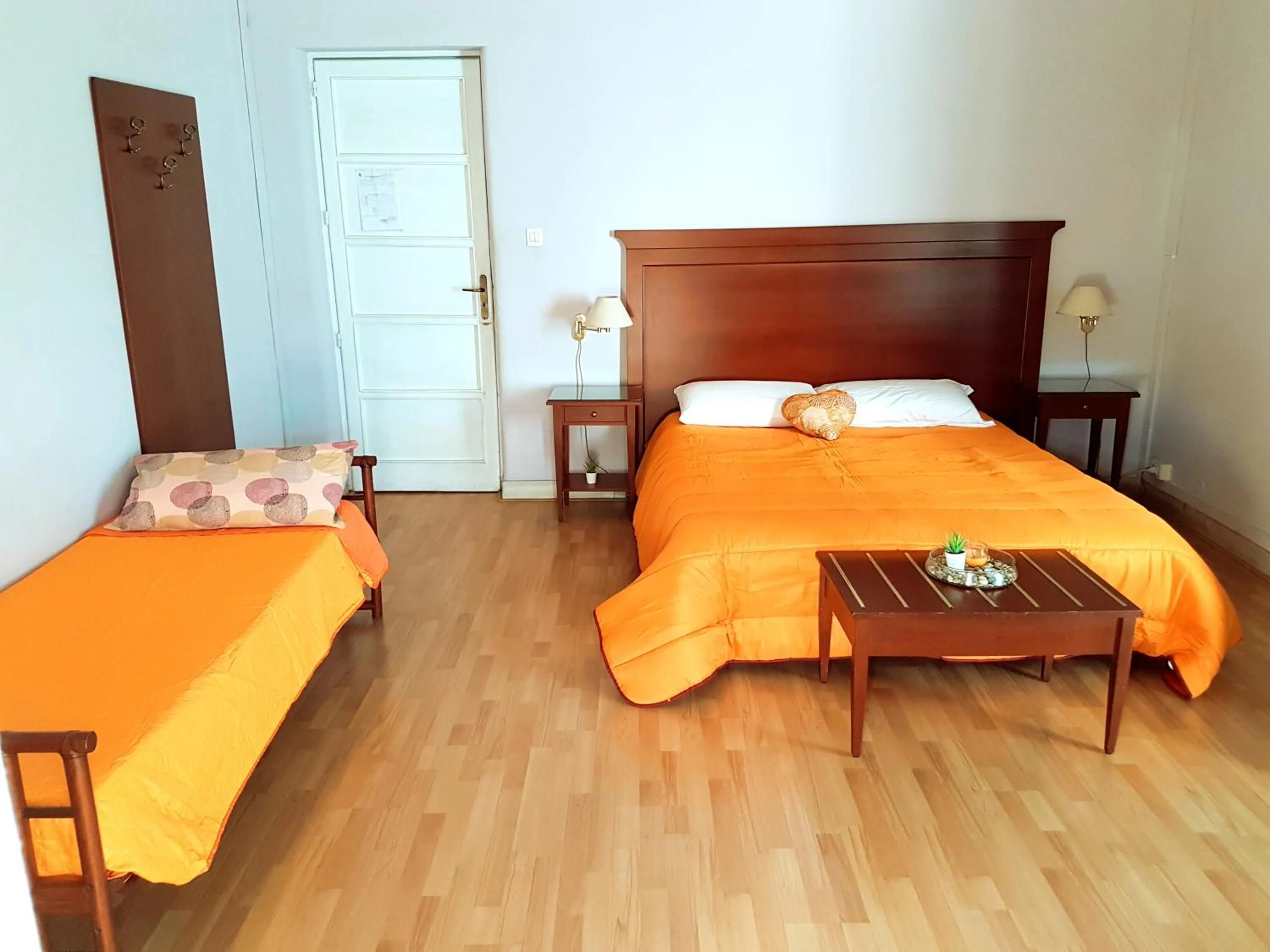 Bed in Bed & Breakfast Macallè