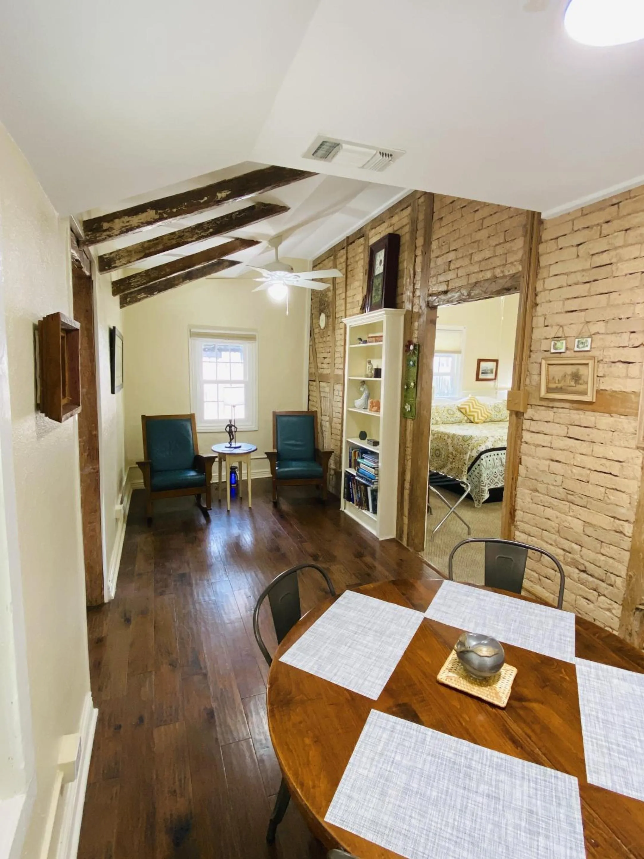 Dining area in Comal Inn
