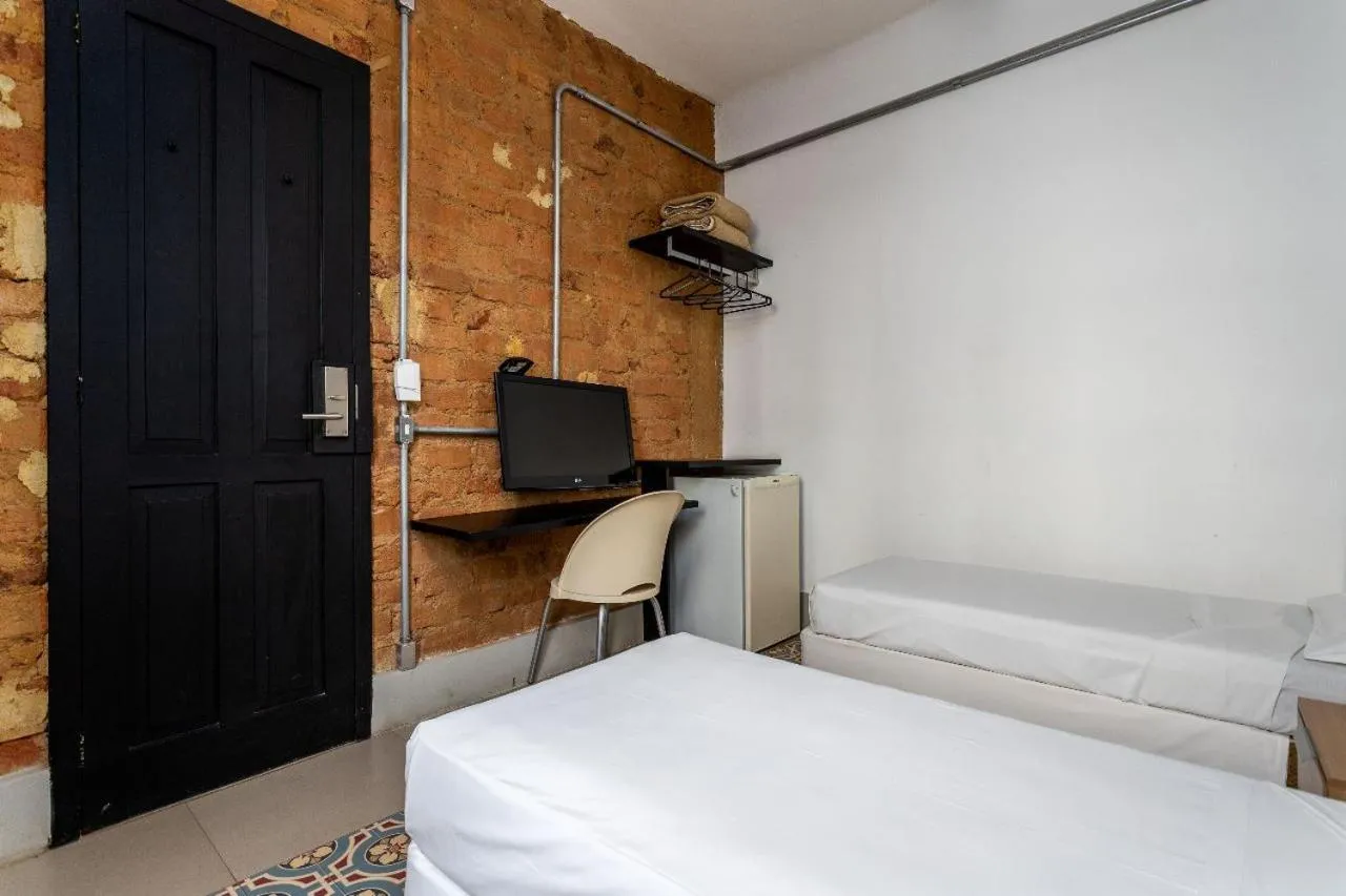 TV and multimedia, Bed in Hotel Monte Castelo