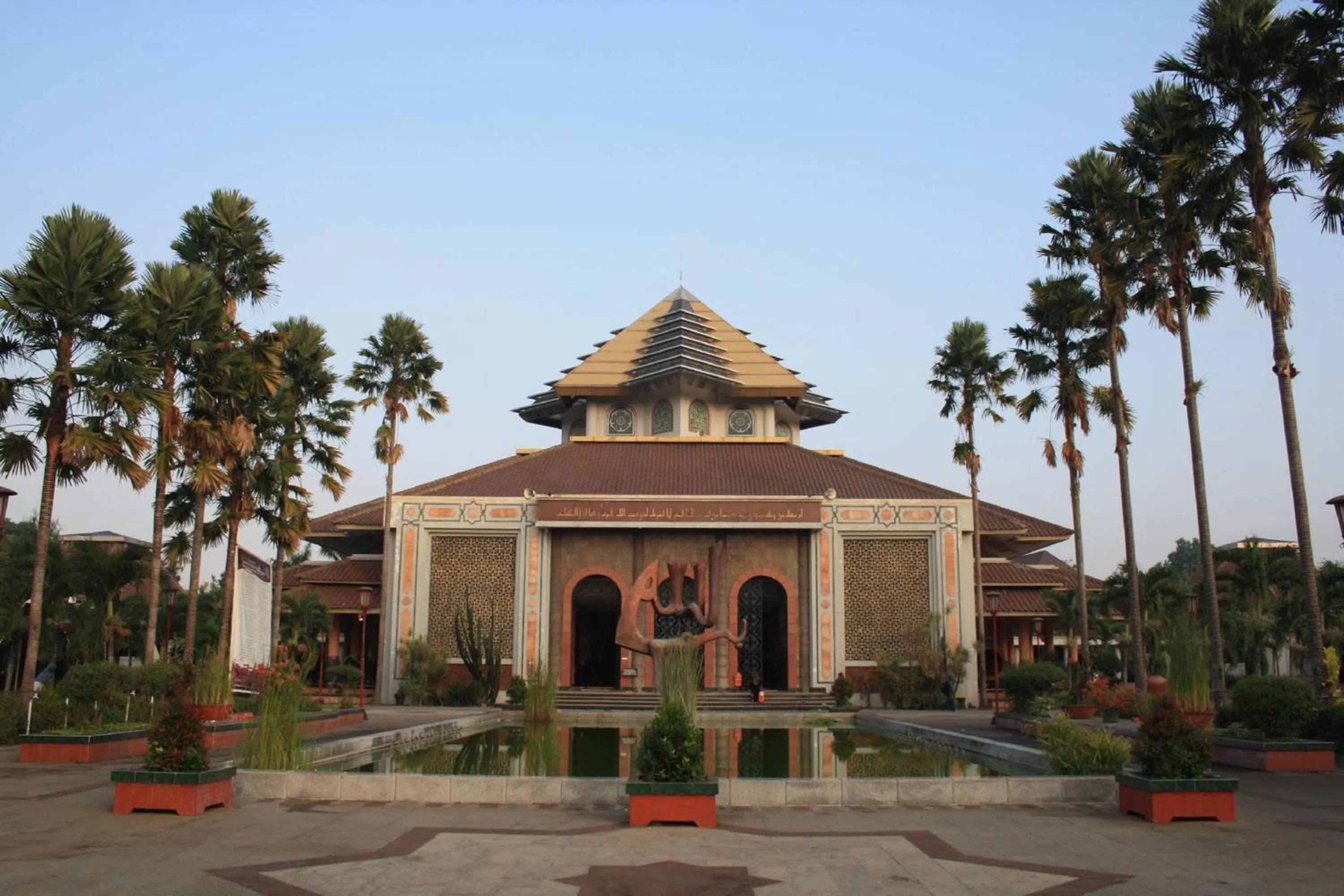 Nearby landmark in Hotel O Wisma Arya 2