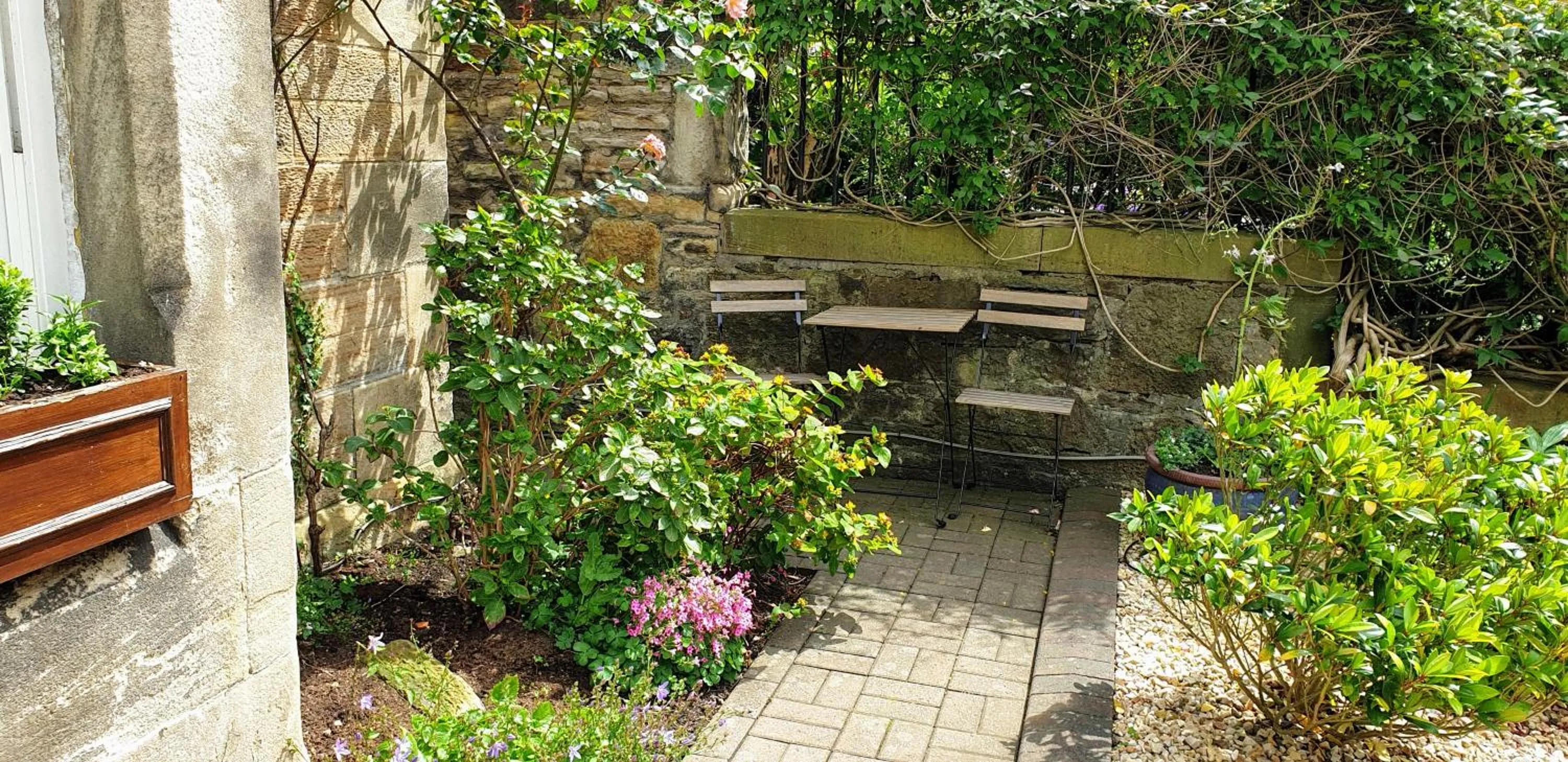 Facade/entrance in Highfield Guest House