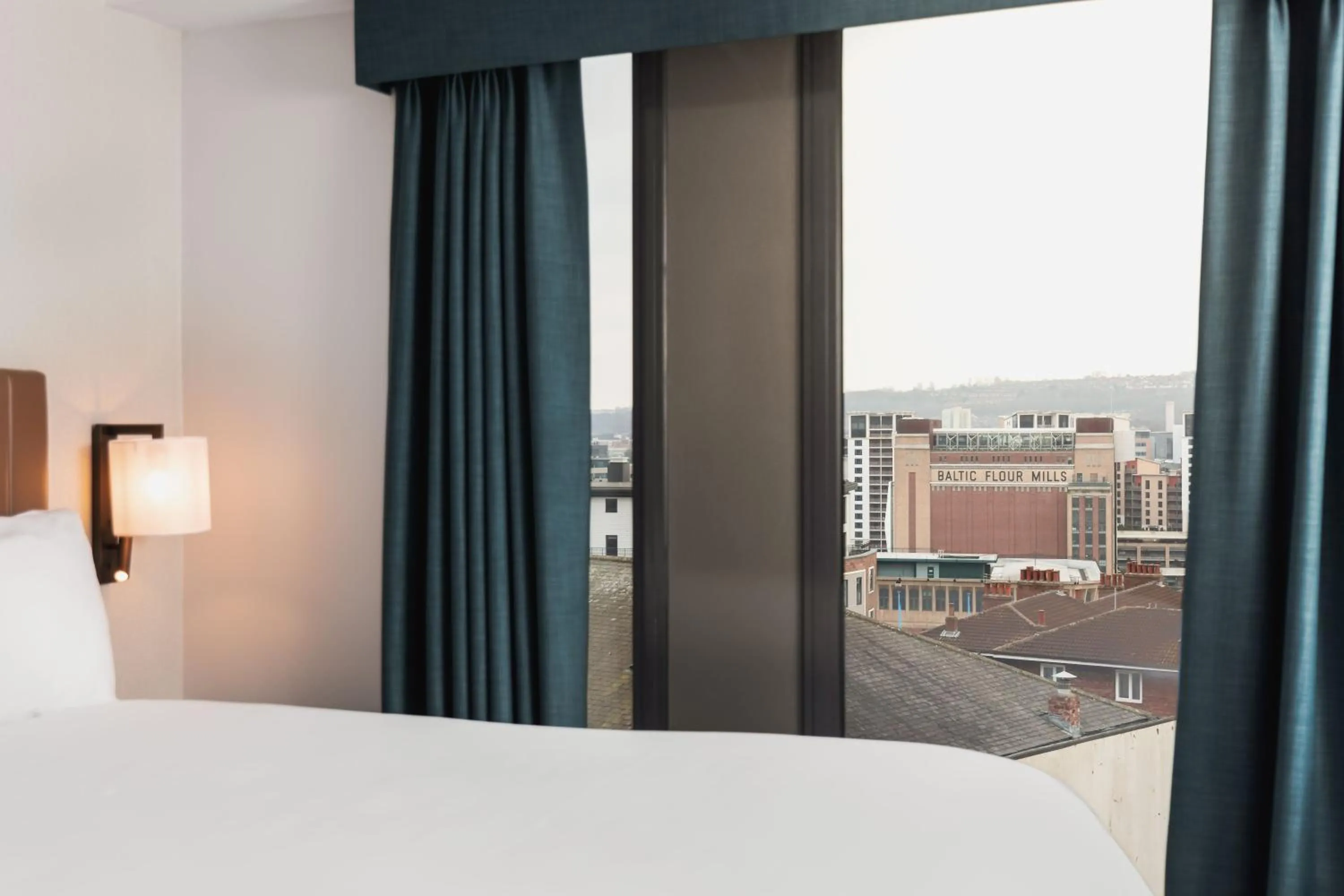 City view, Bed in Staybridge Suites Newcastle by IHG