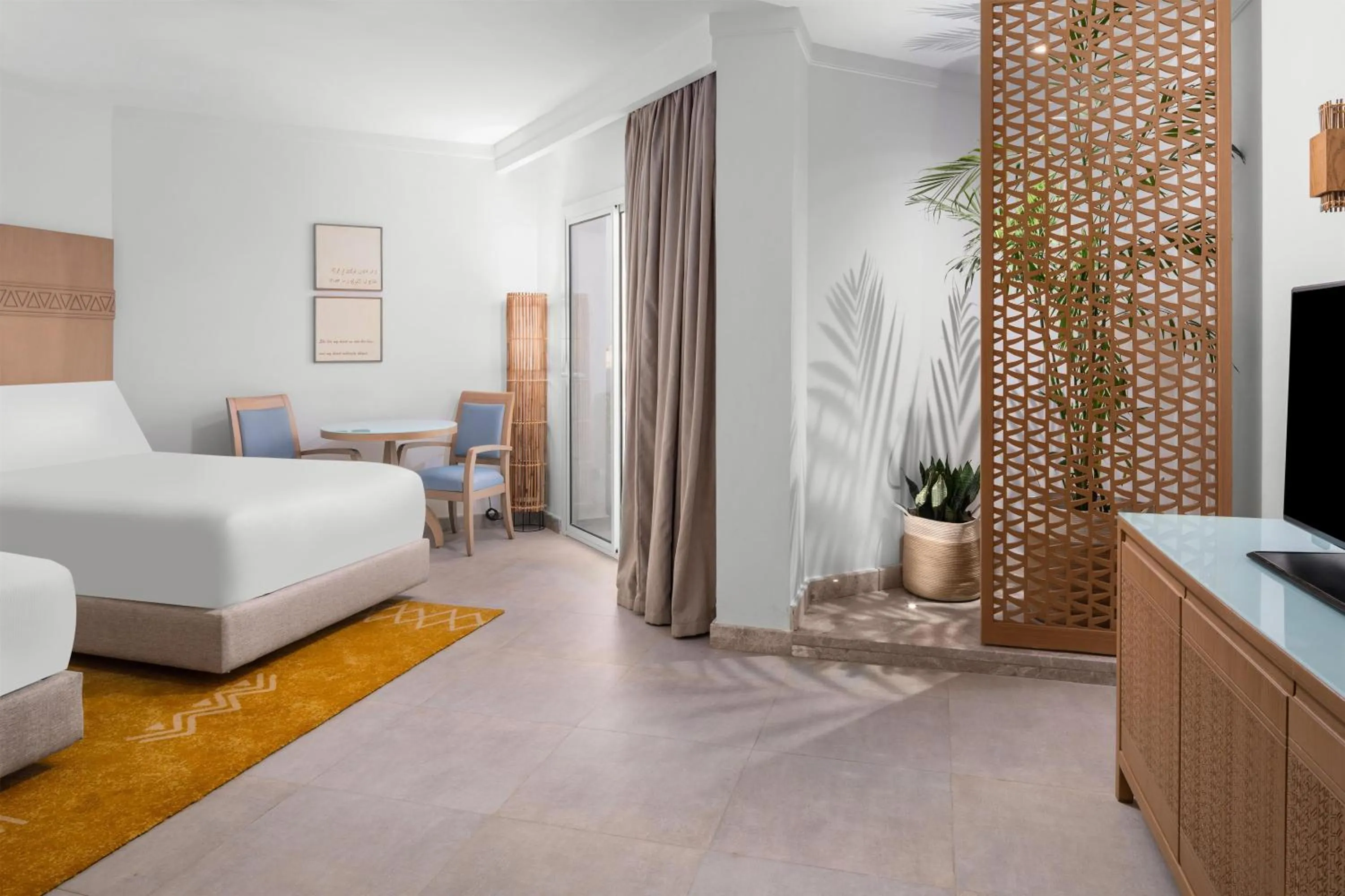 Bed in DoubleTree by Hilton Sharks Bay Resort