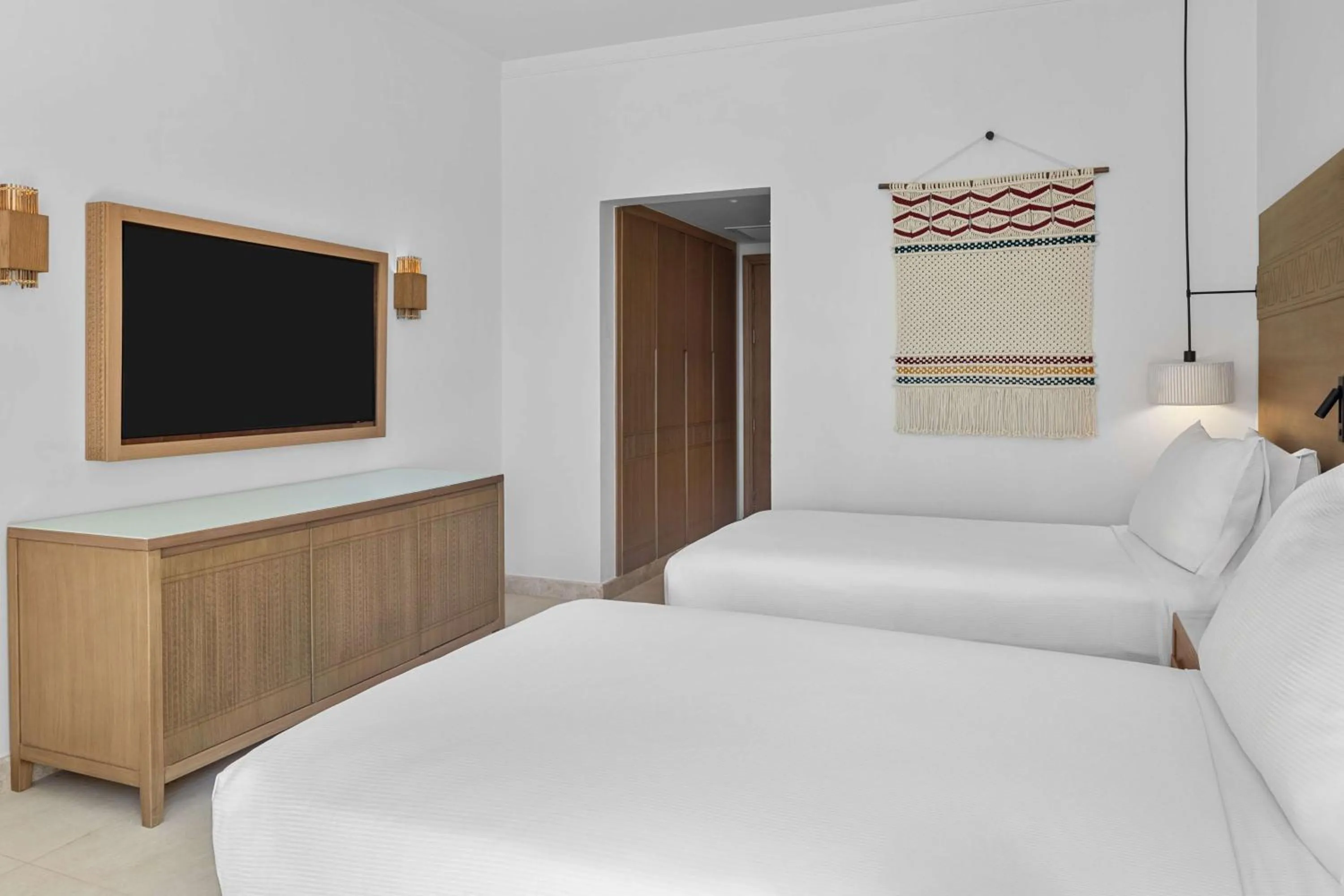 Bedroom, Bed in DoubleTree by Hilton Sharks Bay Resort