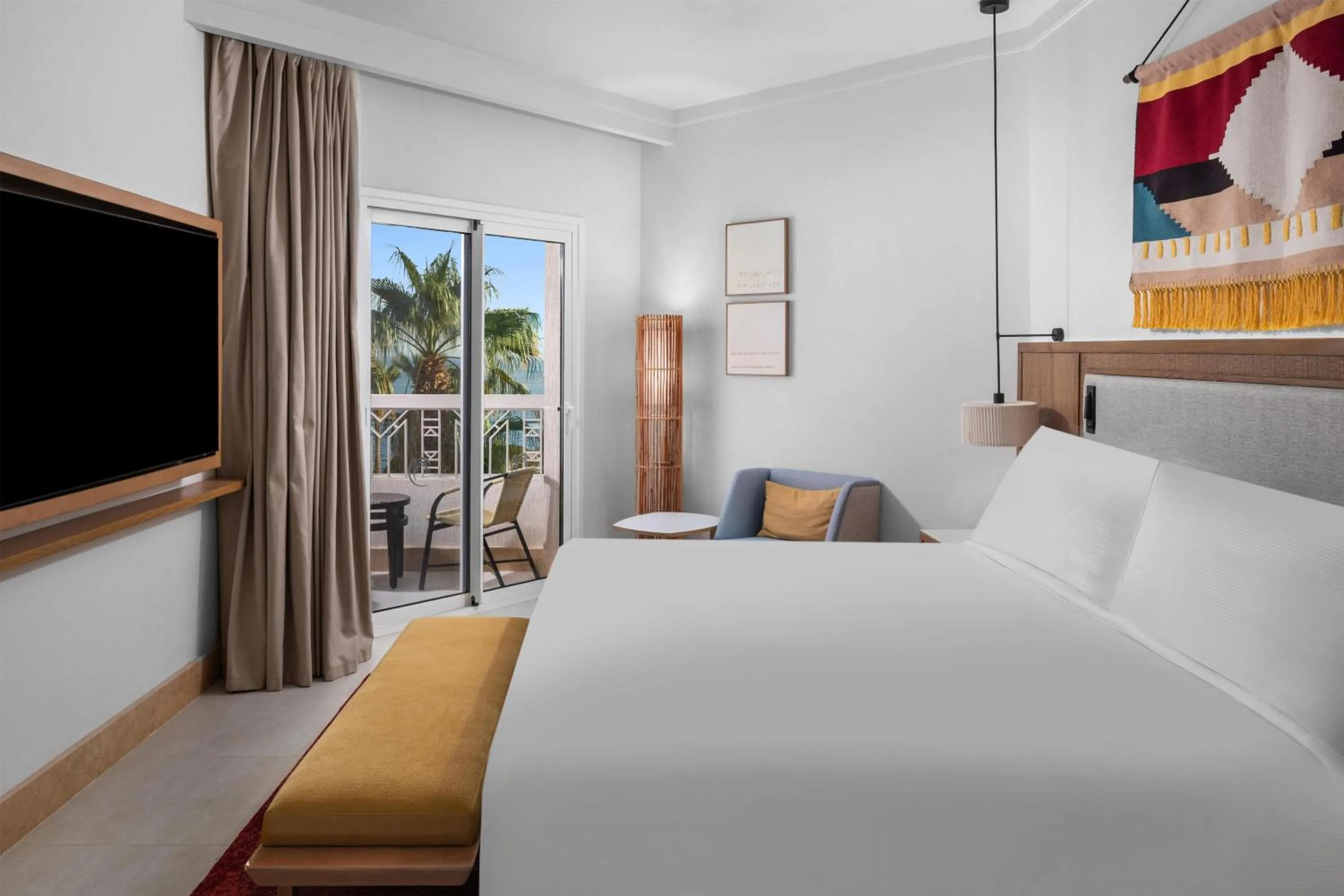 View (from property/room), Bed in DoubleTree by Hilton Sharks Bay Resort