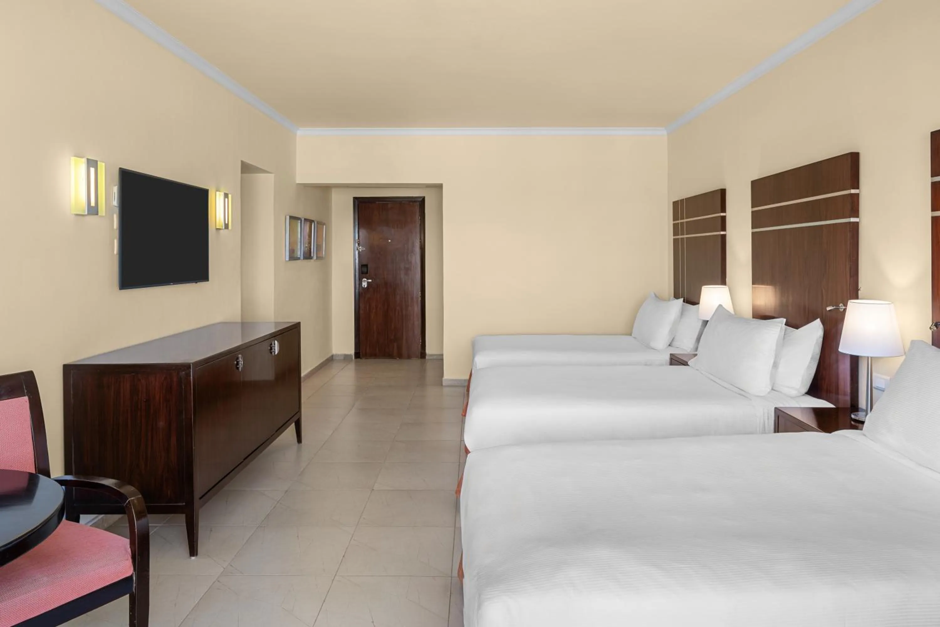 Bedroom, Bed in DoubleTree by Hilton Sharks Bay Resort