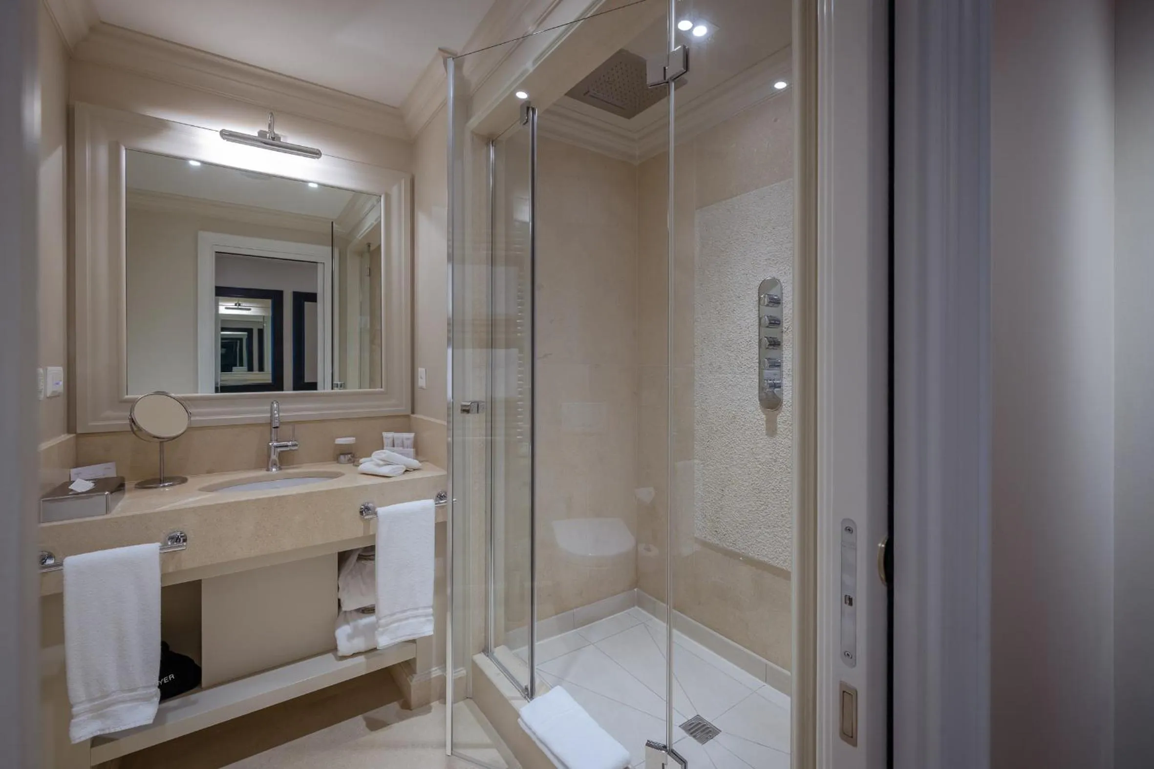 Bathroom in Resort Collina d'Oro - Hotel, Residence & Spa