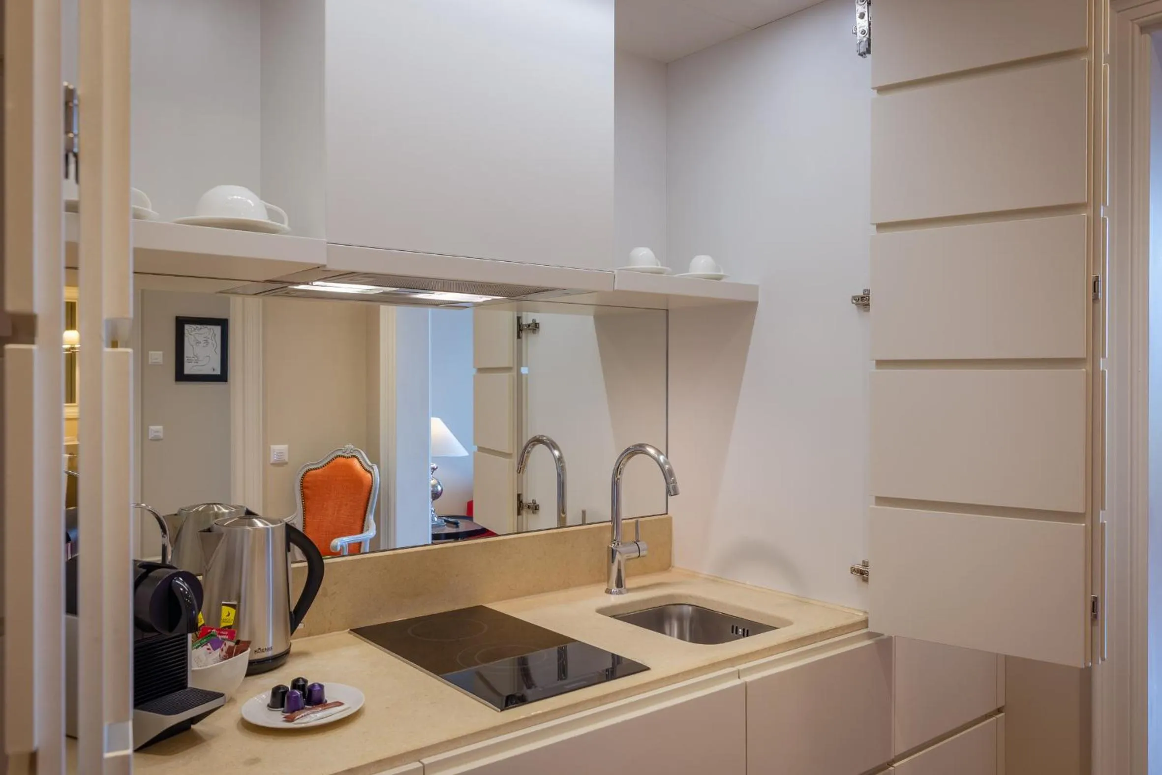 Coffee/tea facilities in Resort Collina d'Oro - Hotel, Residence & Spa