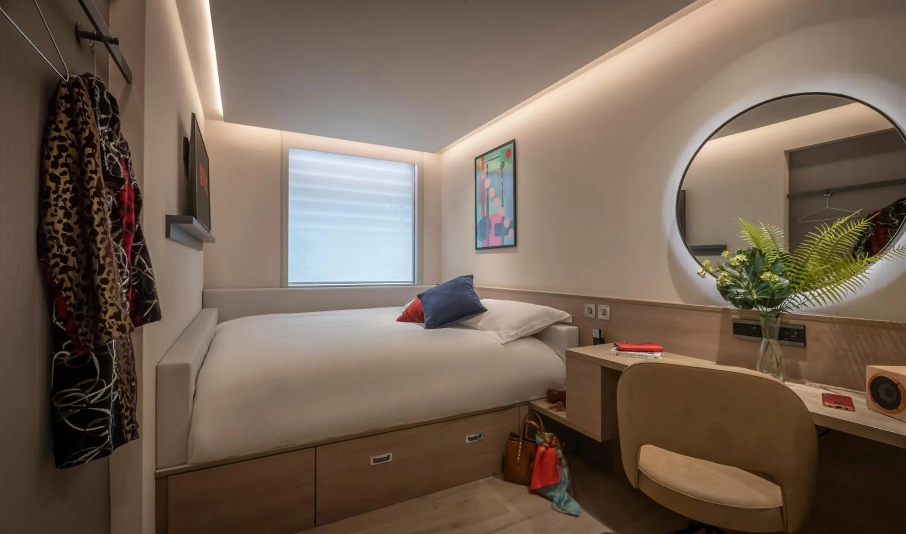 Photo of the whole room, Bed in Marlin Hotel Stephens Green