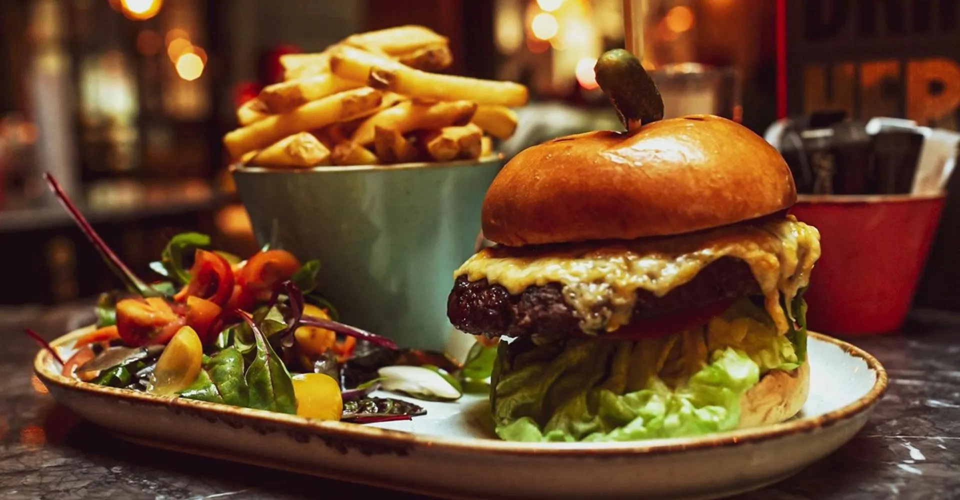 Food and drinks in Marlin Hotel Stephens Green