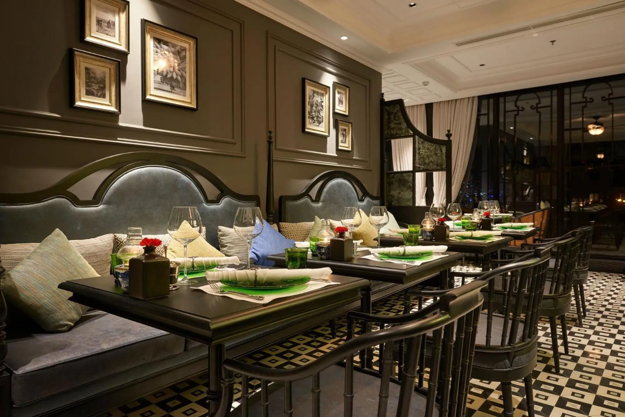 Restaurant/places to eat in La Siesta Premium Hang Be