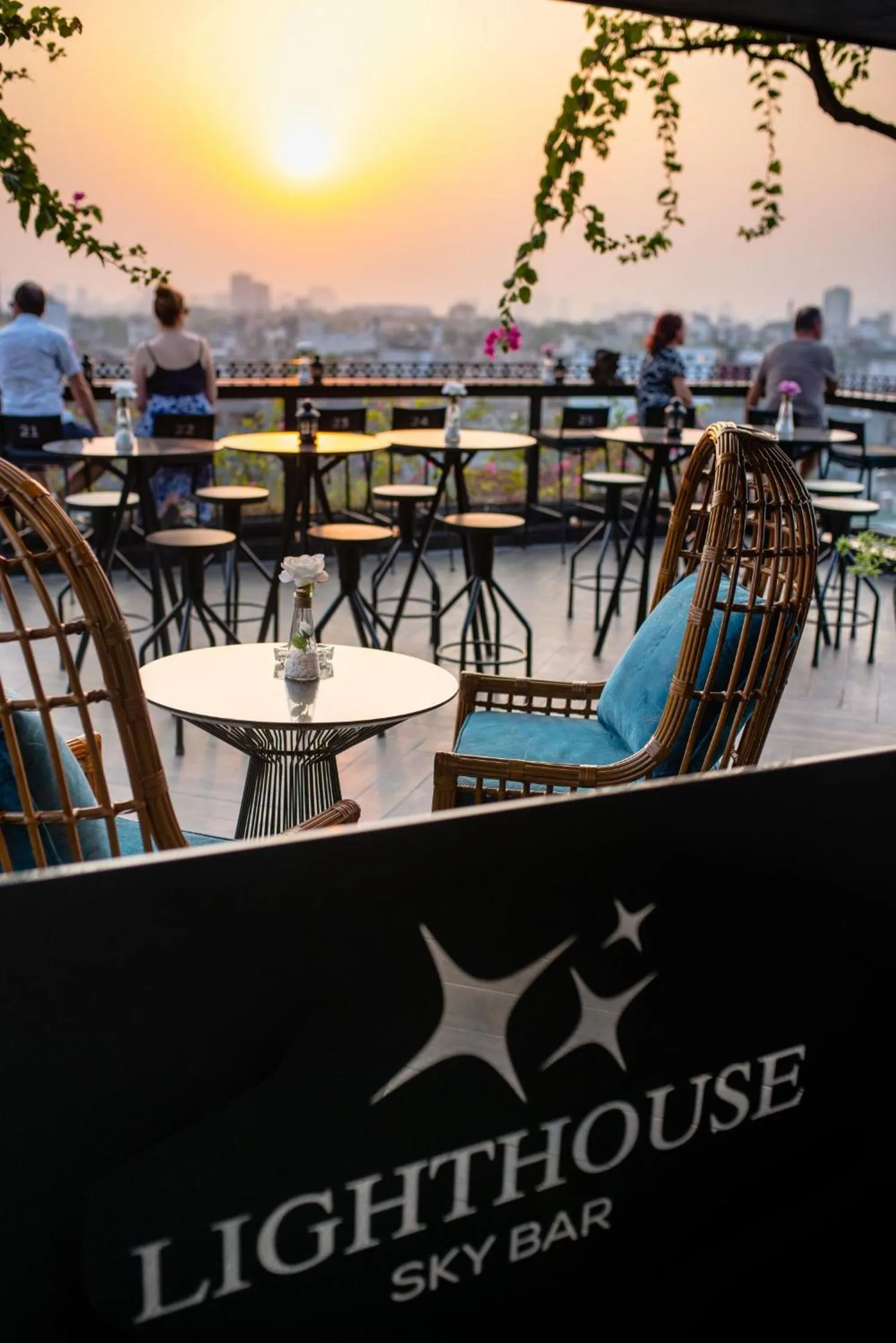 Restaurant/places to eat in La Siesta Premium Hang Be