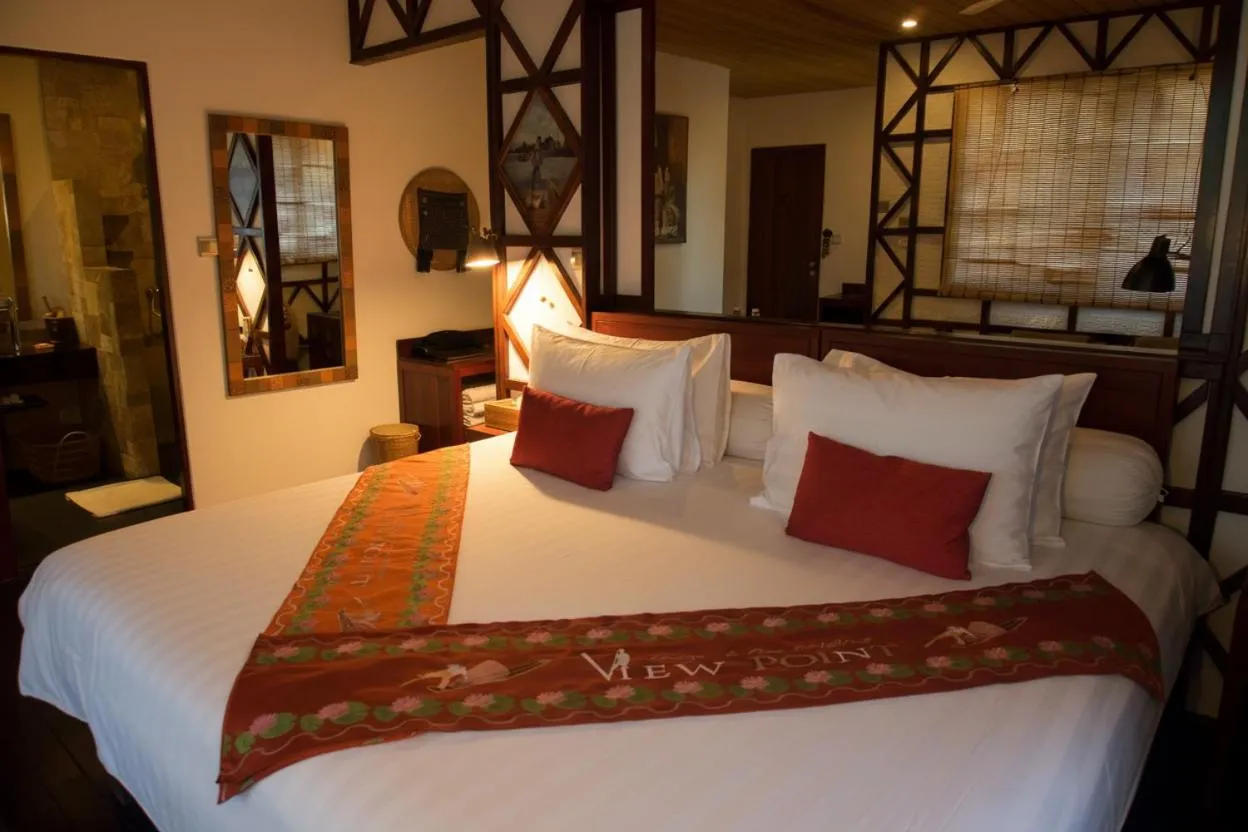 Bed in ViewPoint Ecolodge