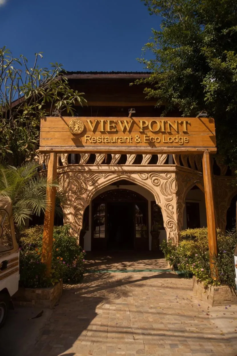 Facade/entrance in ViewPoint Ecolodge