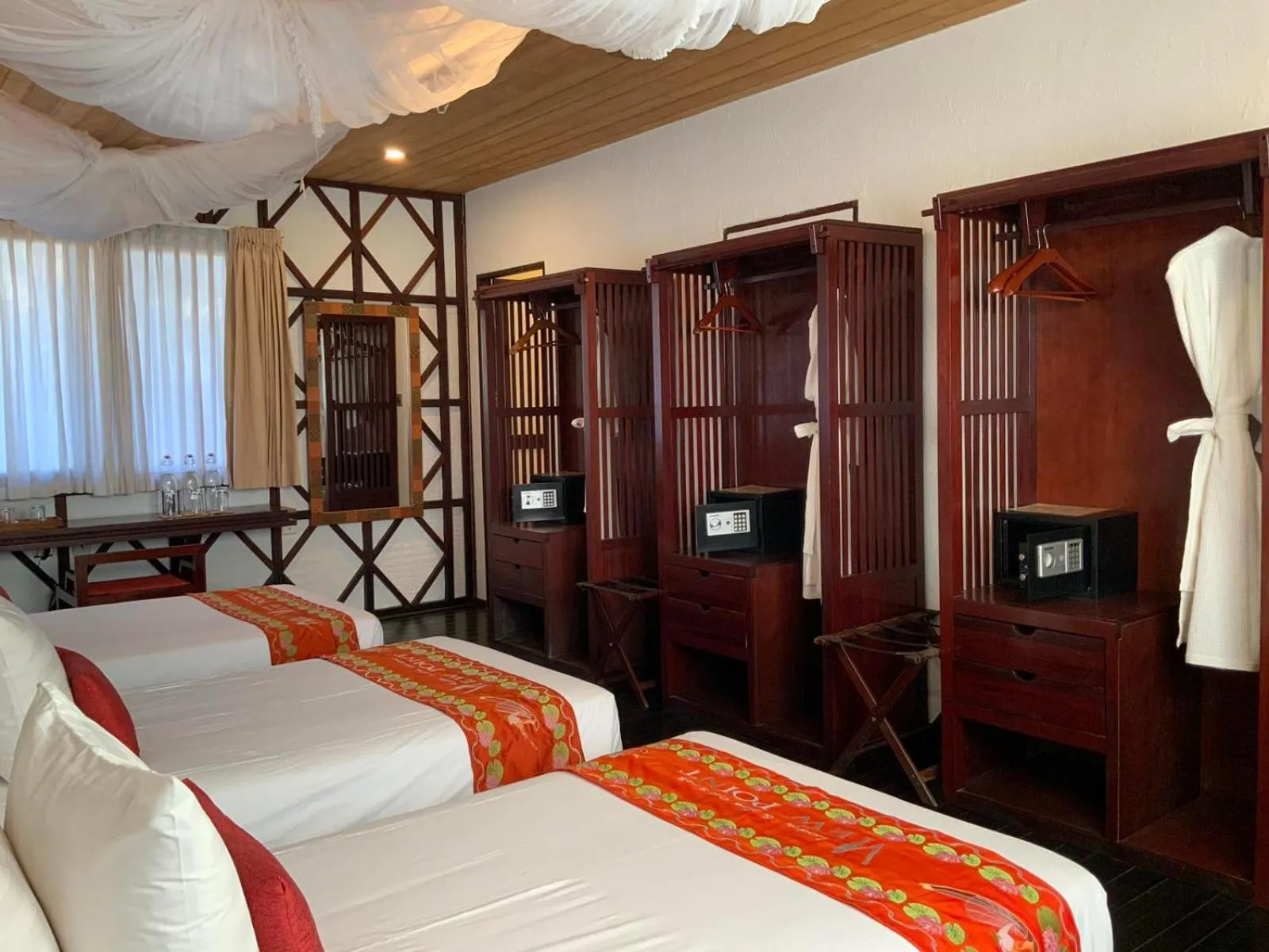 Bed in ViewPoint Ecolodge