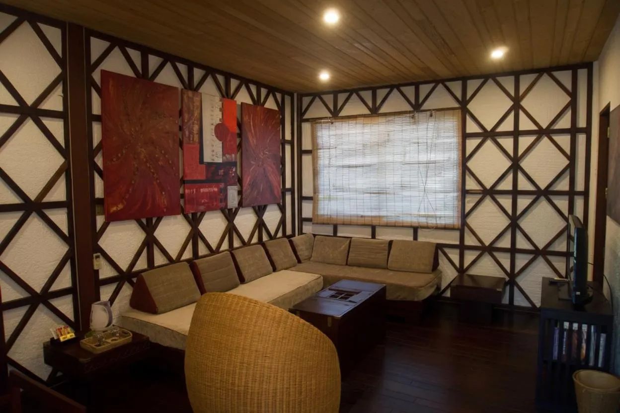 Living room in ViewPoint Ecolodge