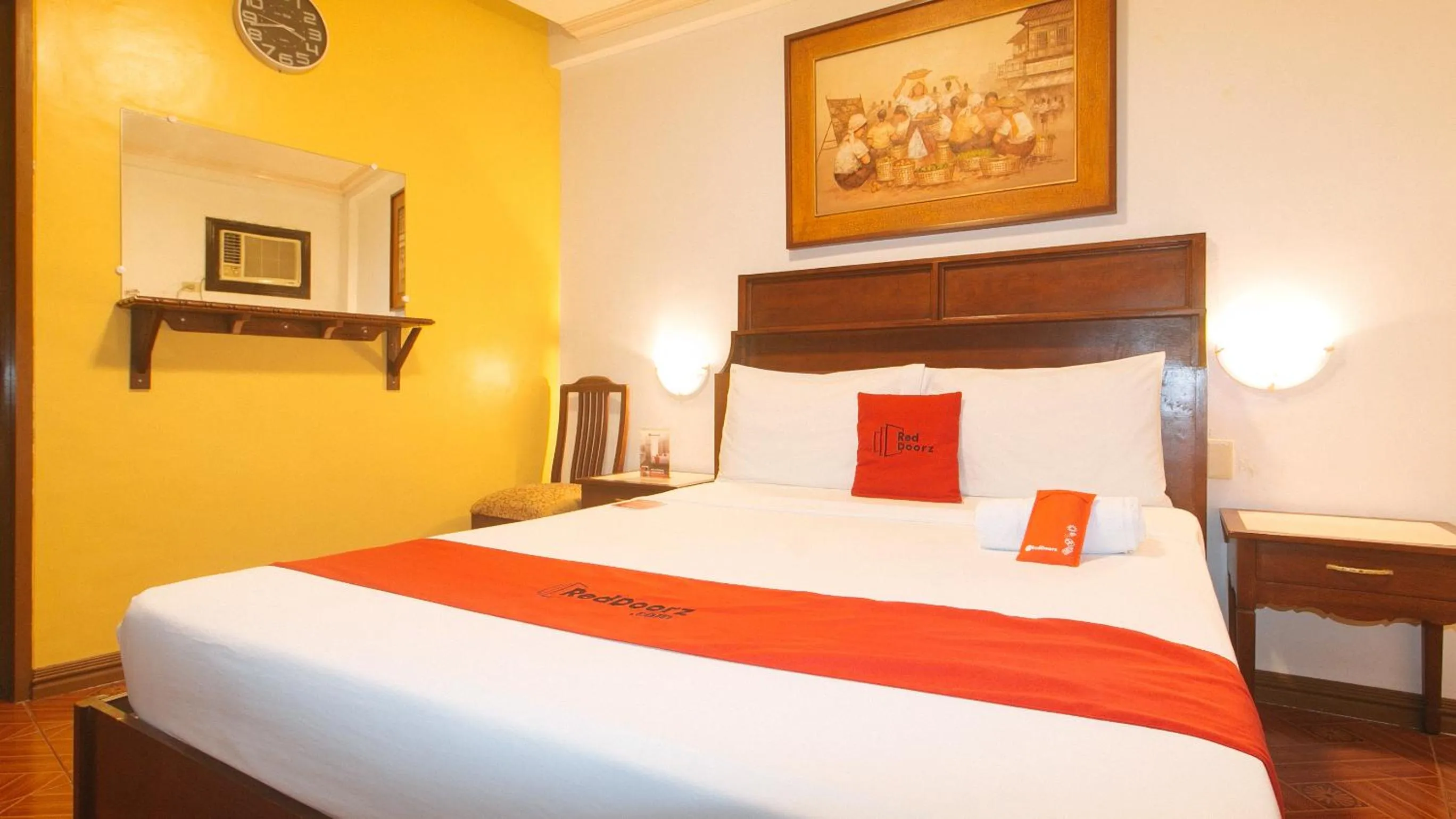 Bed in RedDoorz at La Casa Guesthouse former RedDoorz at Tamarind Street Angeles City