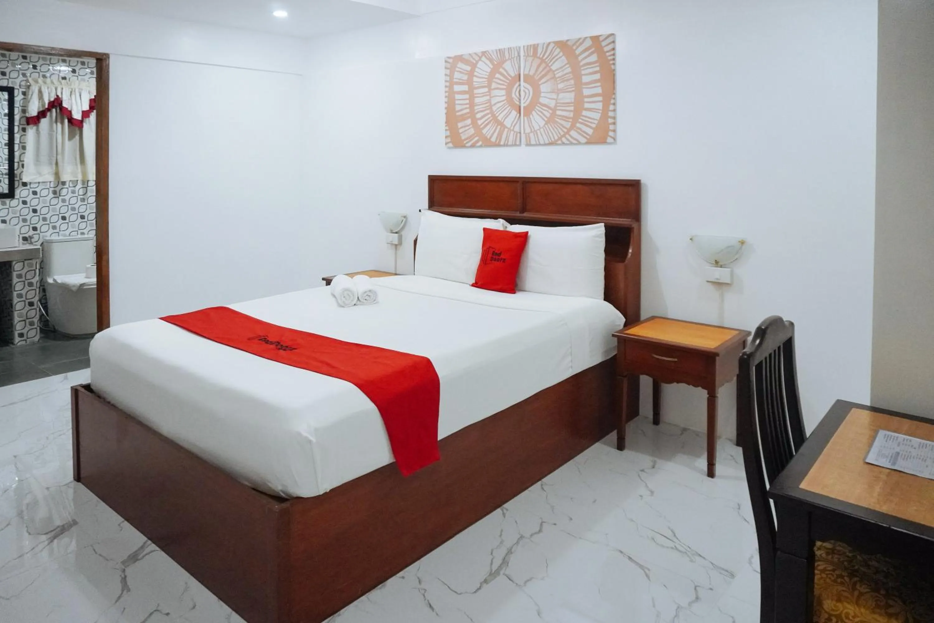 Bed in RedDoorz at La Casa Guesthouse former RedDoorz at Tamarind Street Angeles City