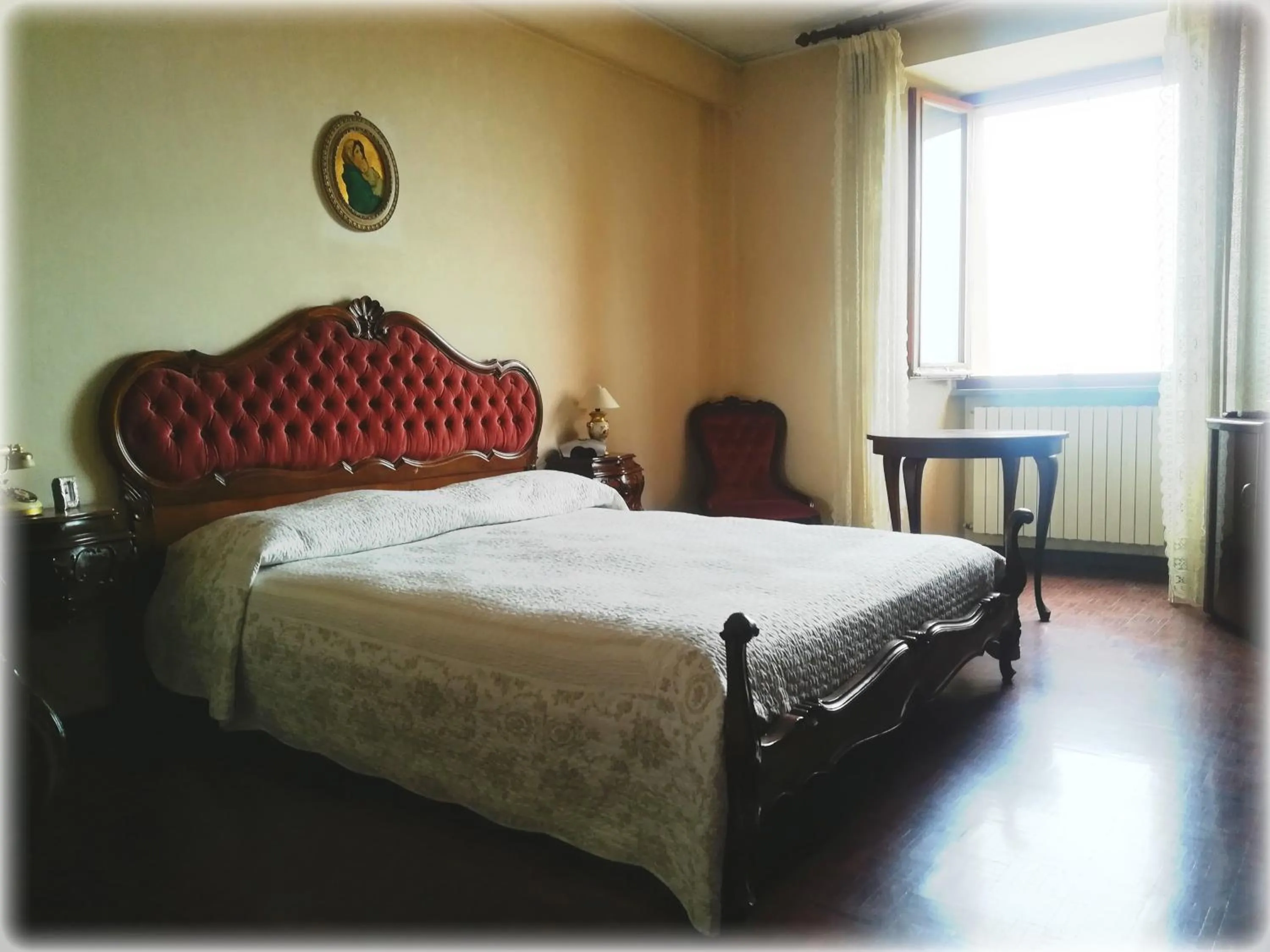 Photo of the whole room, Bed in Colle dei lauri