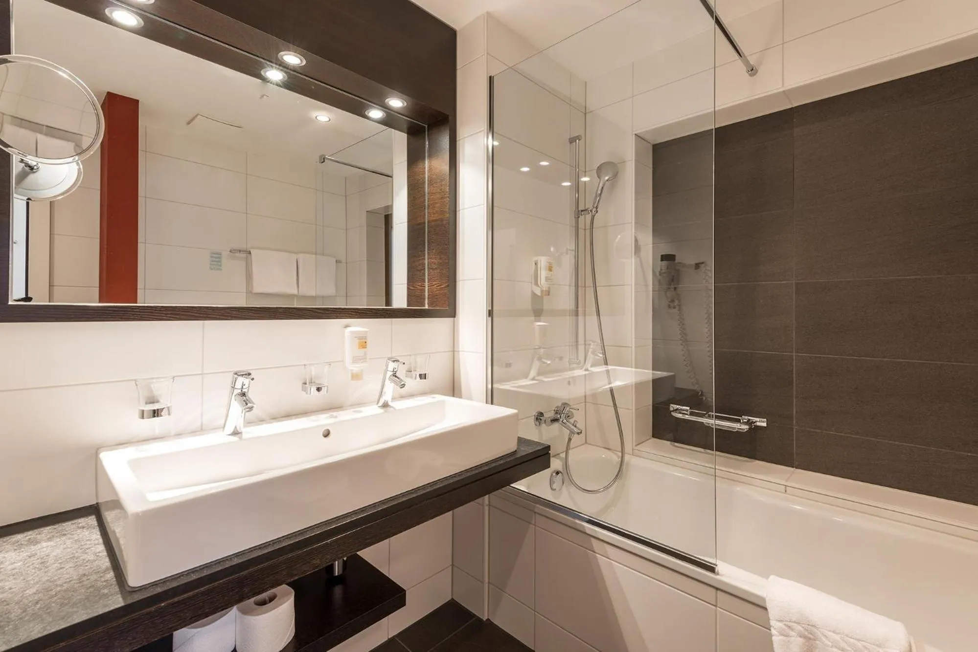 Bathroom in Hotel Alpina Luzern