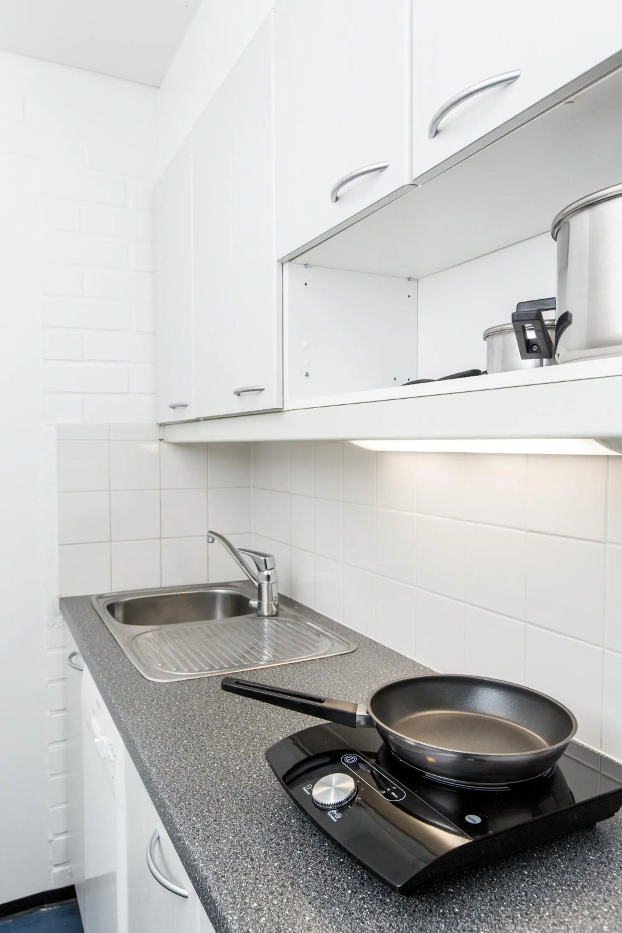 Kitchen or kitchenette in Forenom Hostel Vantaa Airport