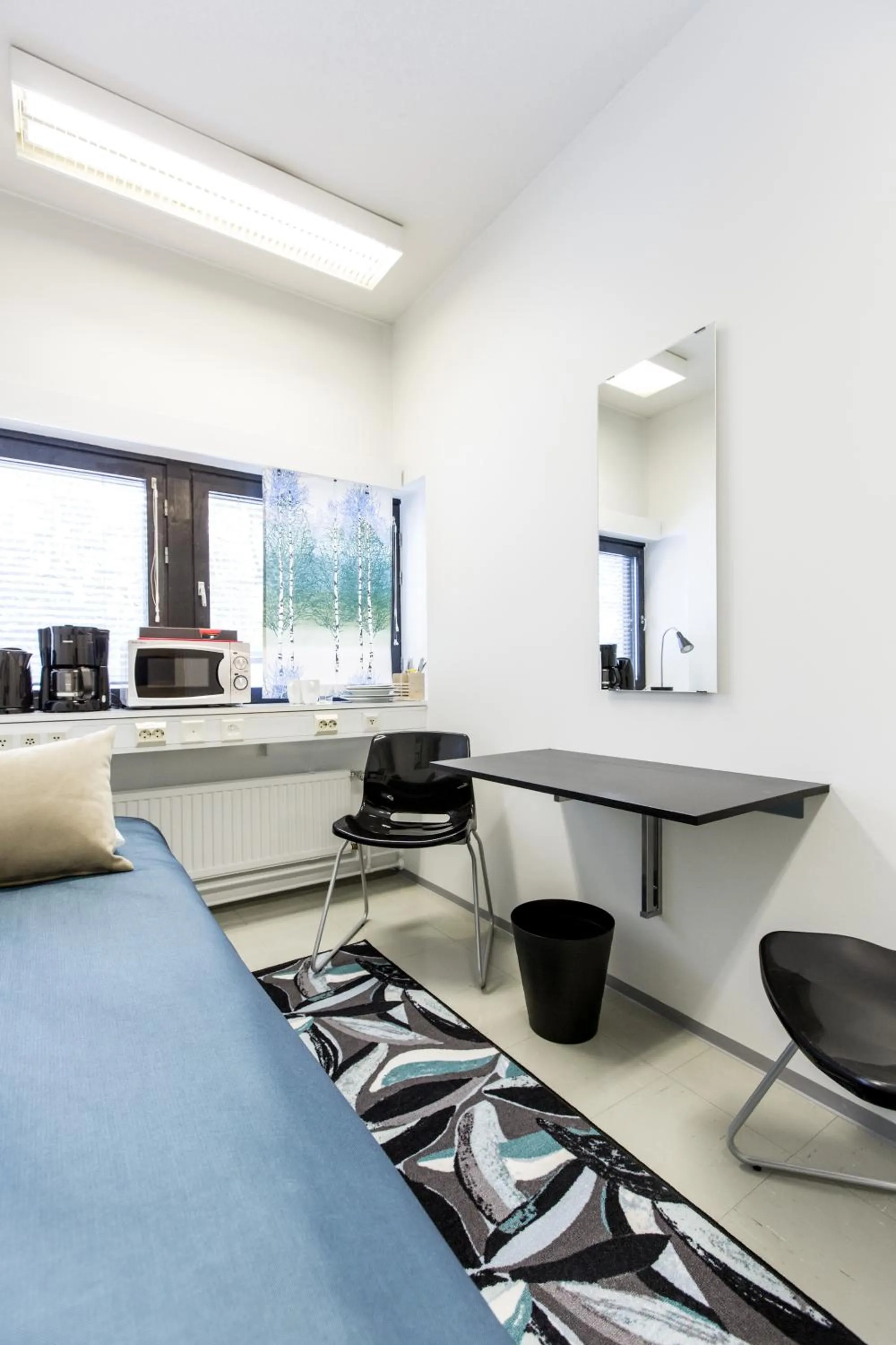 Coffee/tea facilities in Forenom Hostel Vantaa Airport