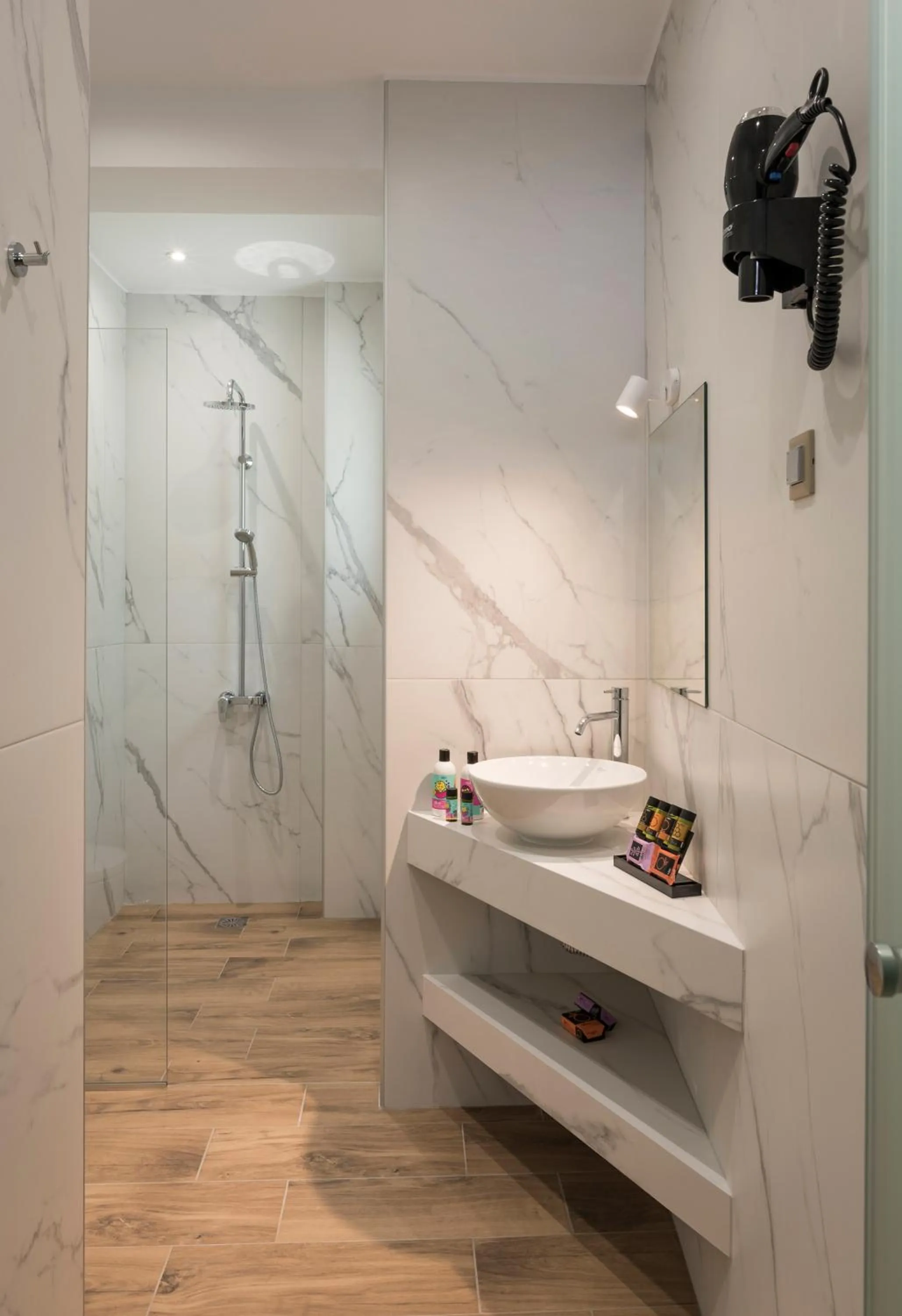 Bathroom in Aequor Luxury Rooms & Apartments