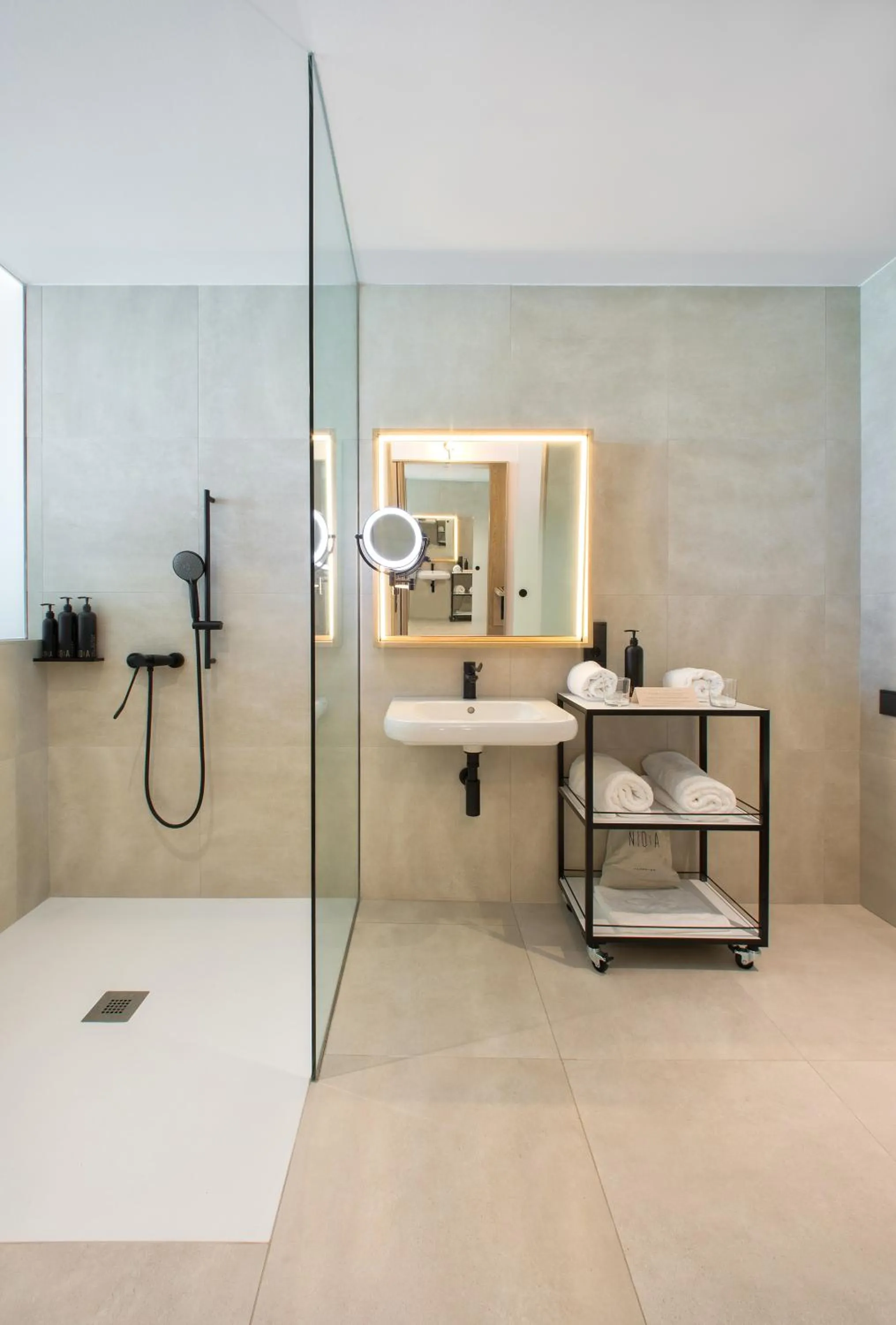 Shower in Noa Boutique Hotel