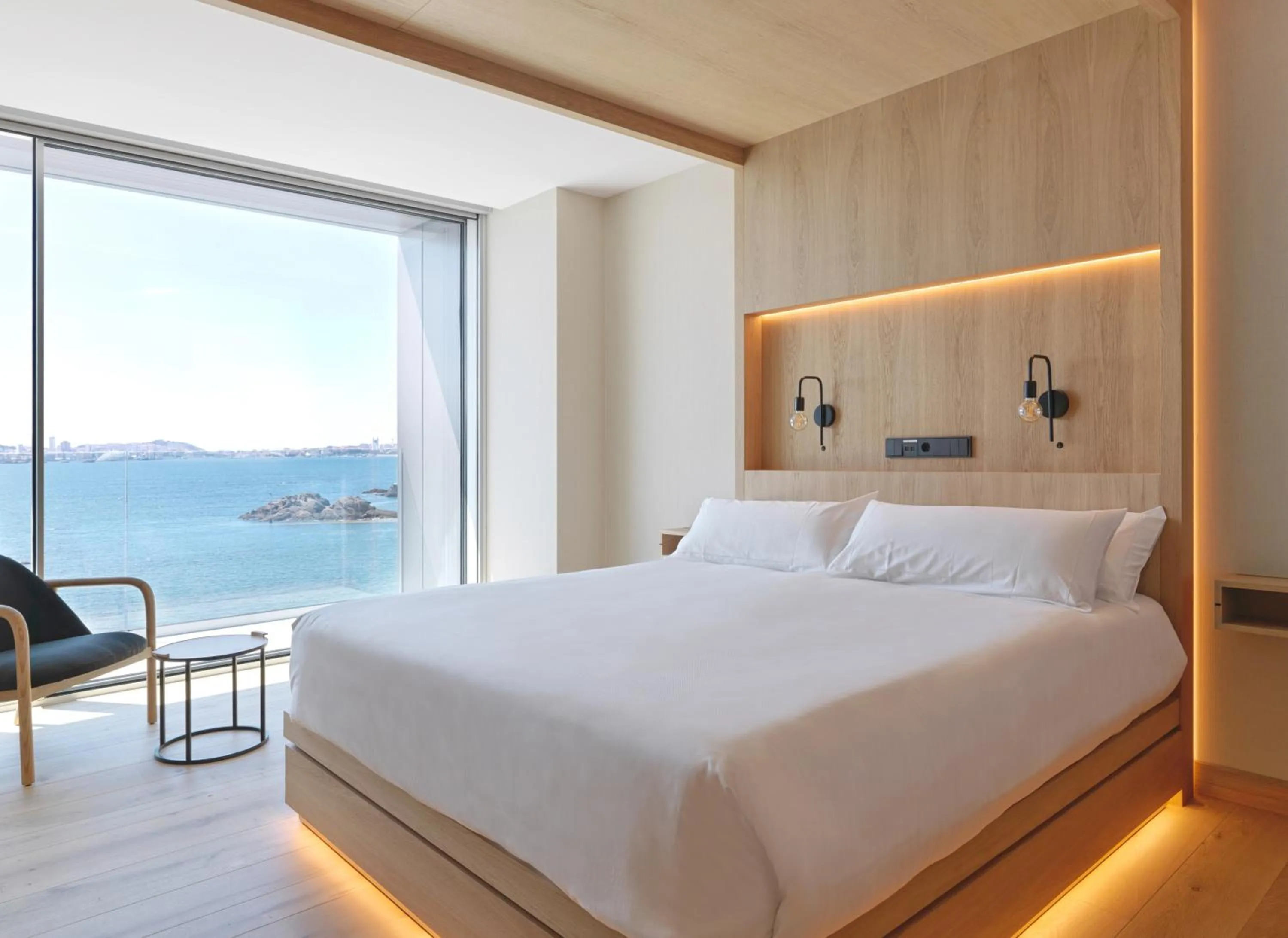Bed in Noa Boutique Hotel