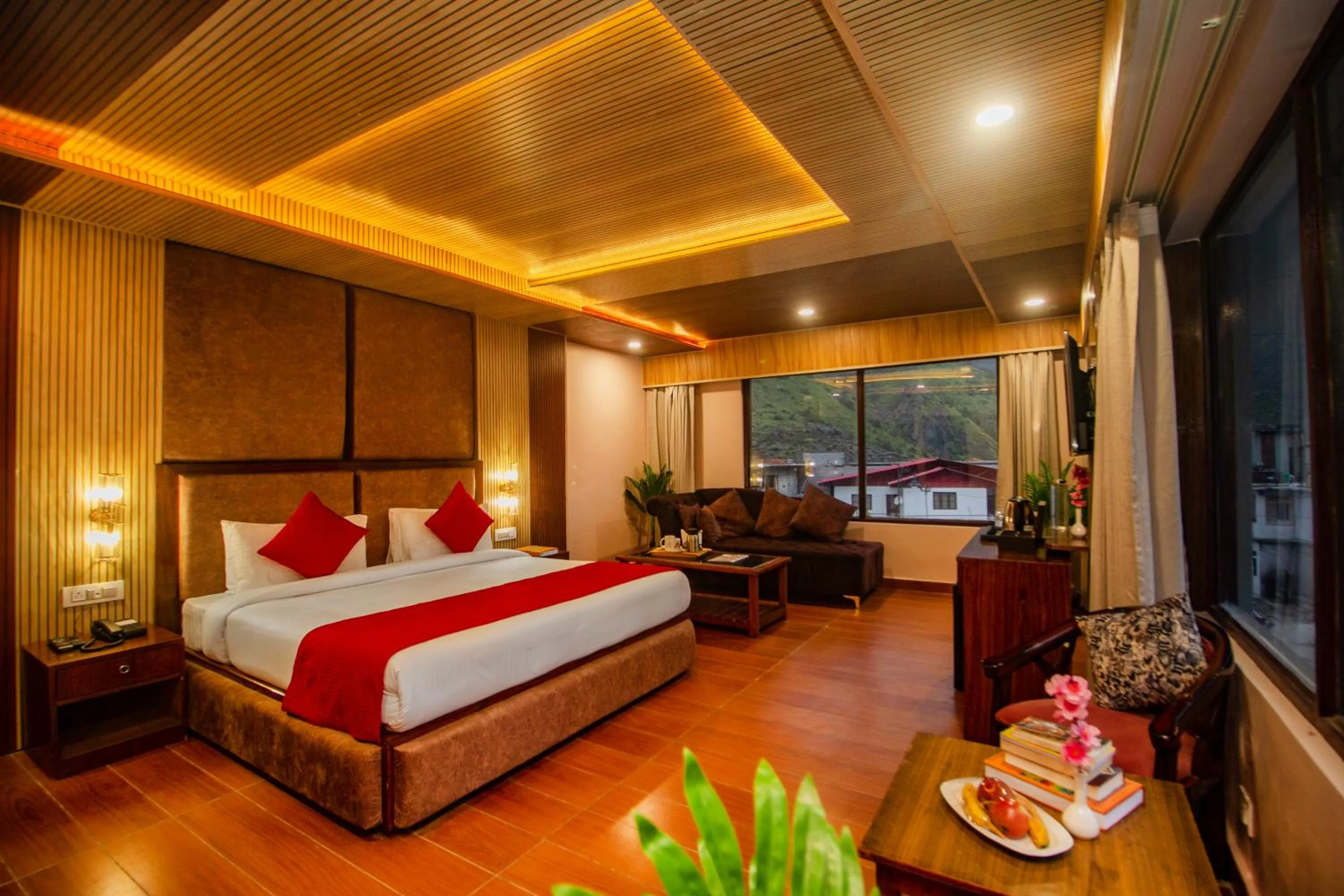 Bed in Amritara The Avadh