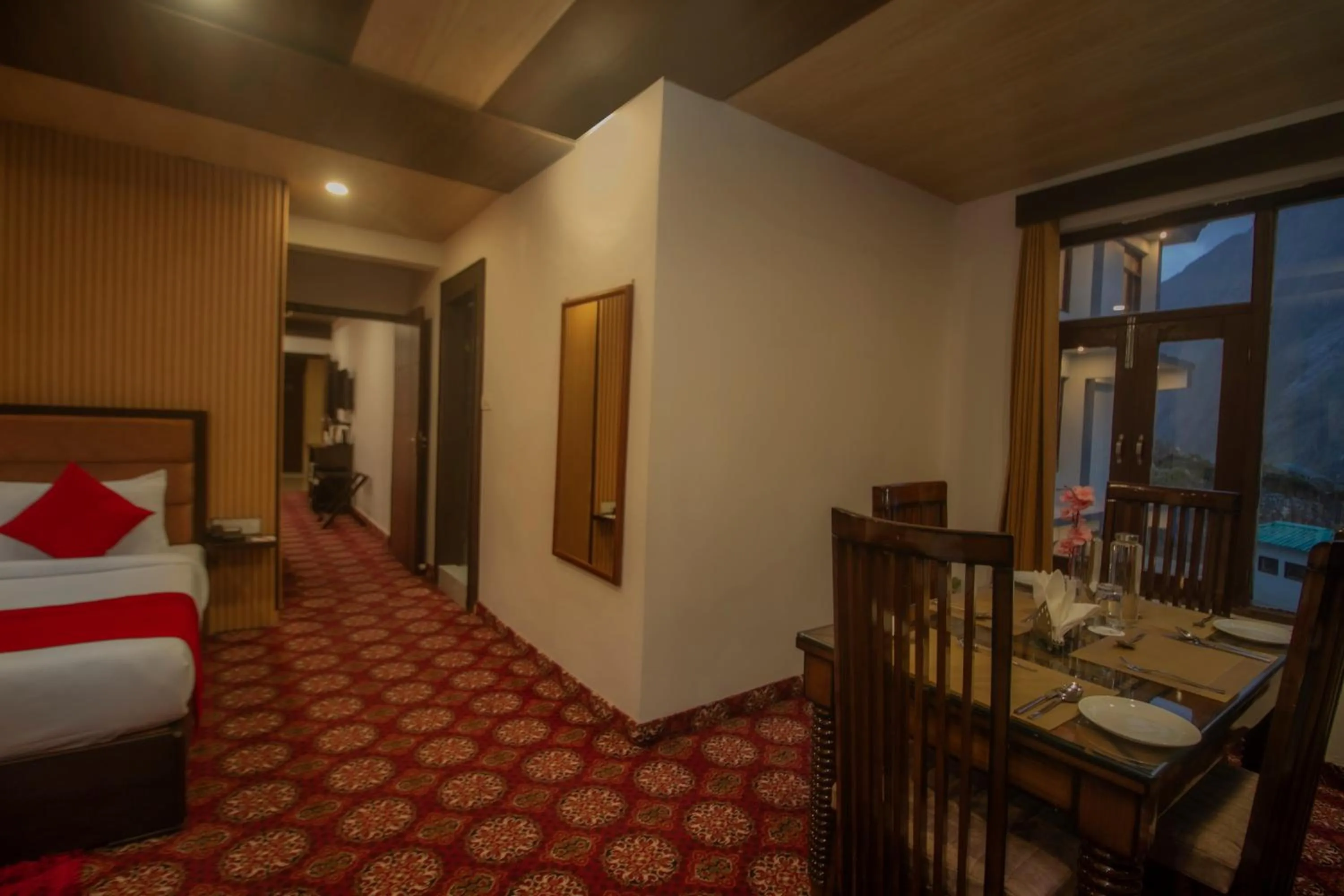 Bed in Amritara The Avadh