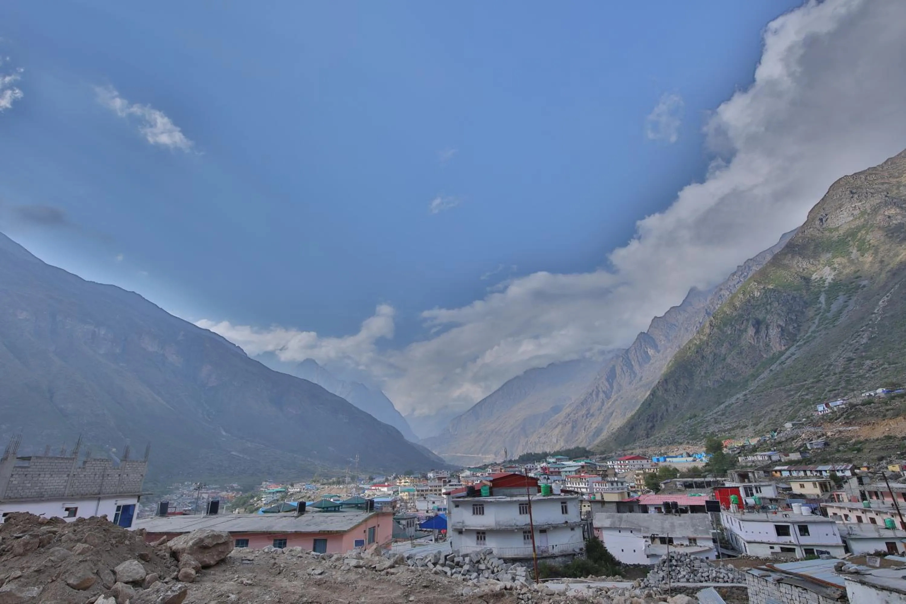 Neighbourhood in Amritara The Avadh