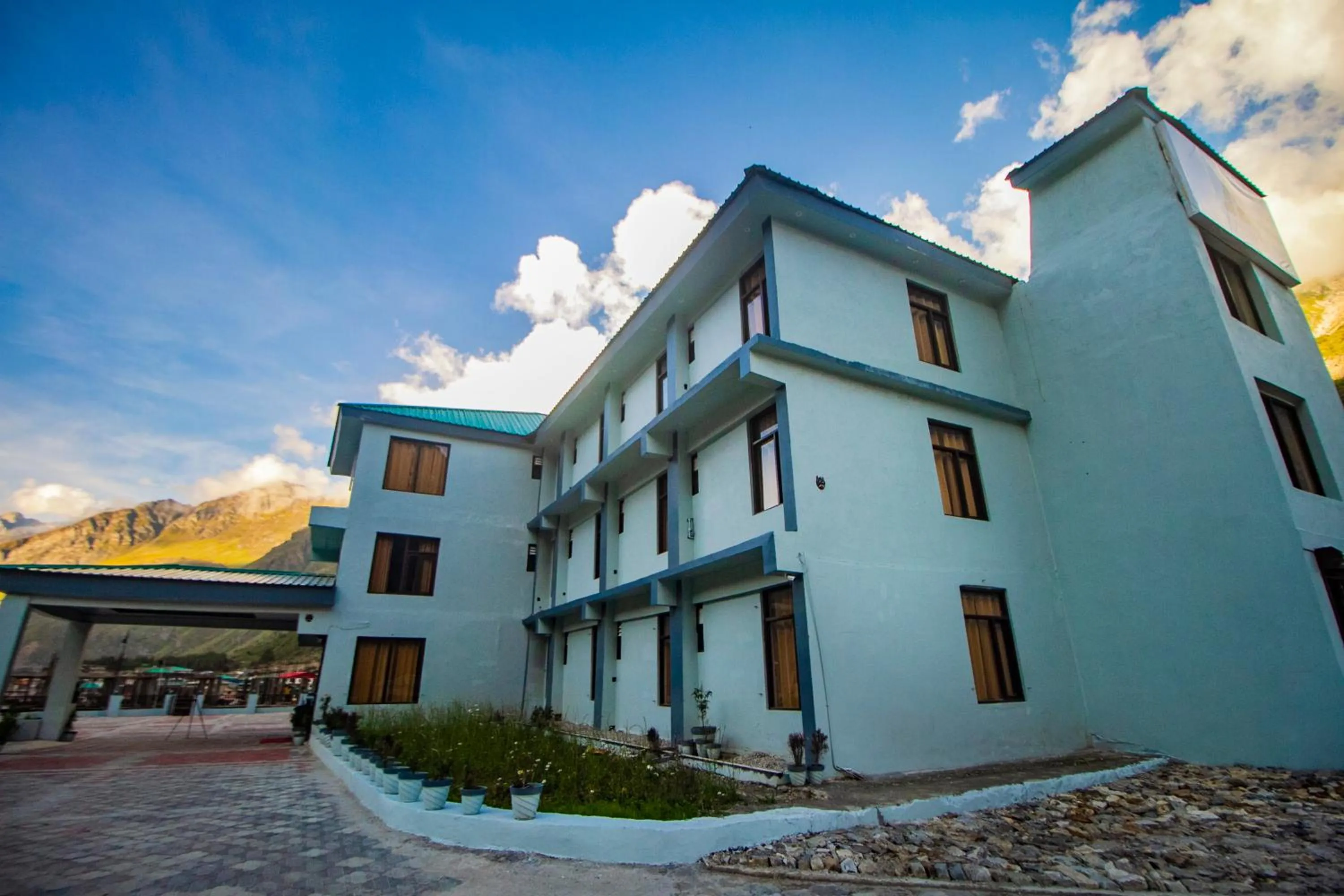 Facade/entrance in Amritara The Avadh