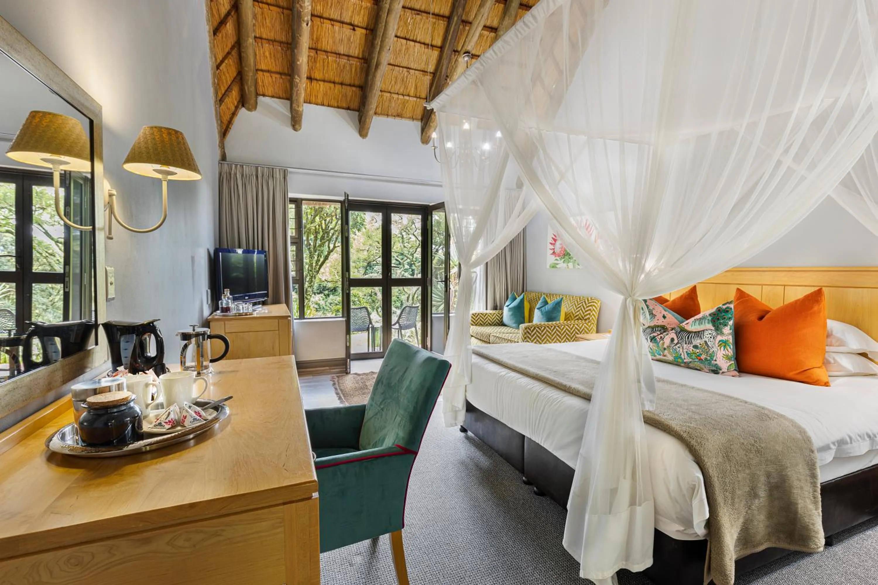 Photo of the whole room, Bed in Cavern Resort & Spa