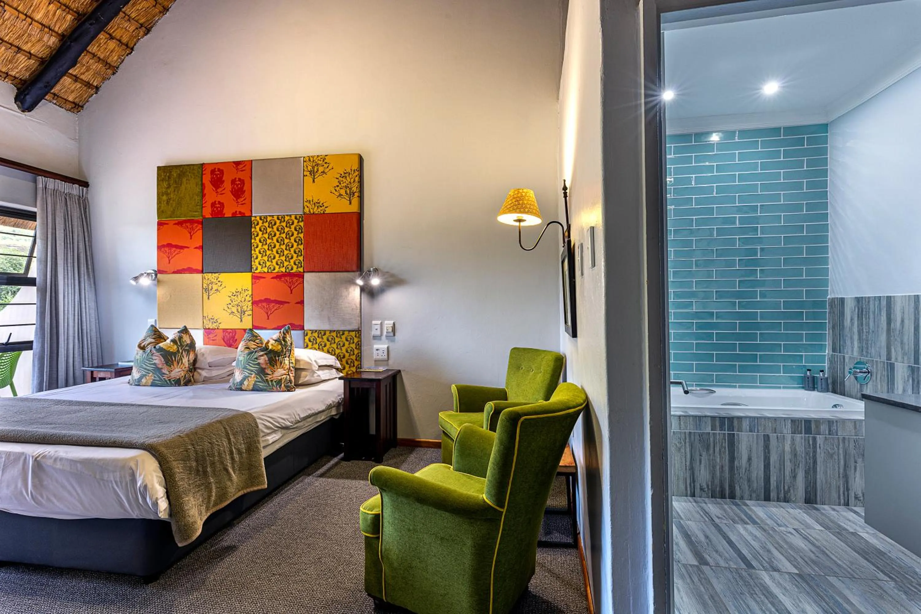 Photo of the whole room, Bed in Cavern Resort & Spa