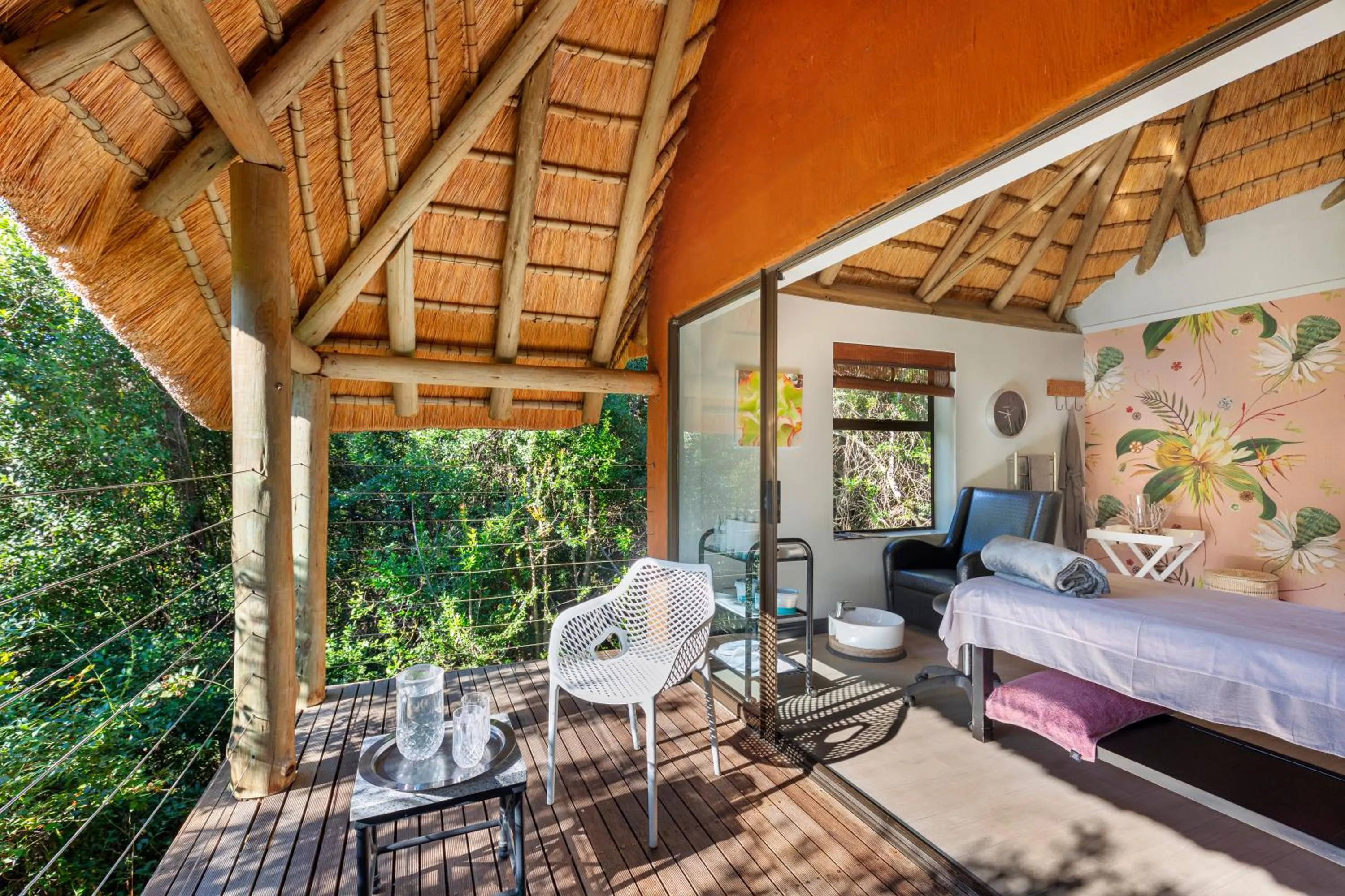 Spa and wellness centre/facilities, Bed in Cavern Resort & Spa