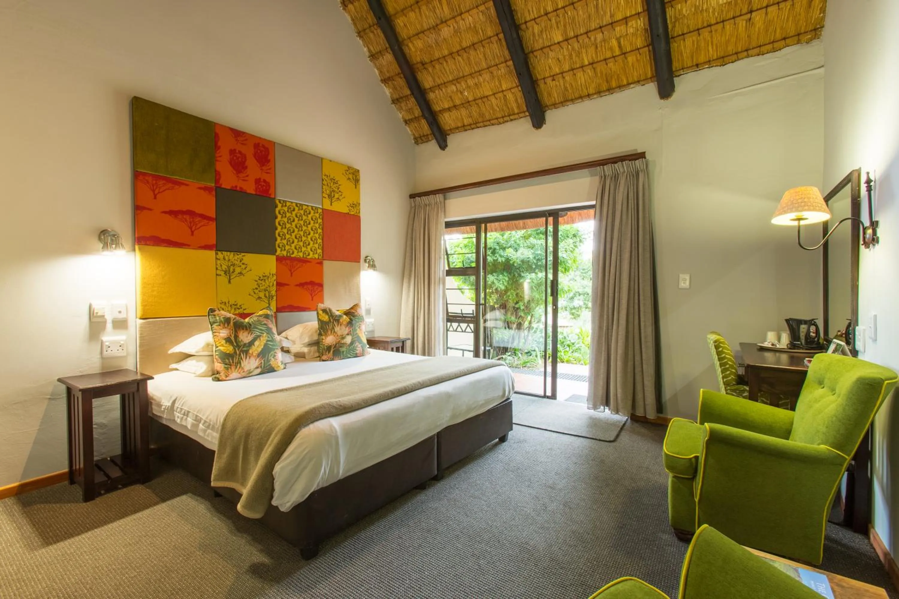 Photo of the whole room, Bed in Cavern Resort & Spa